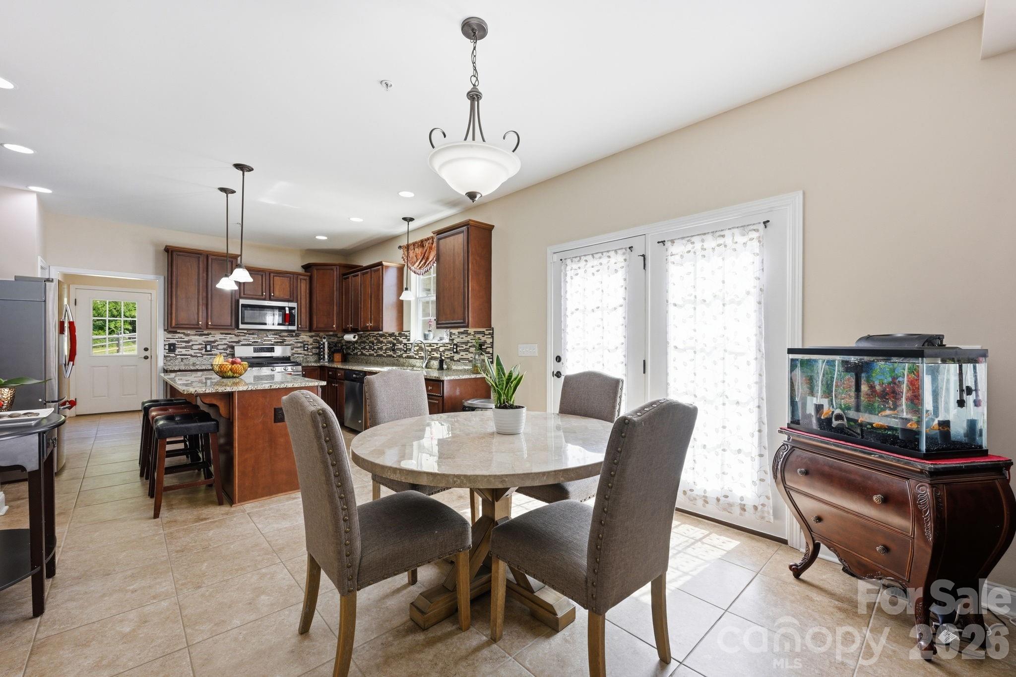 1434 Steeplechase Drive — Mount Pleasant