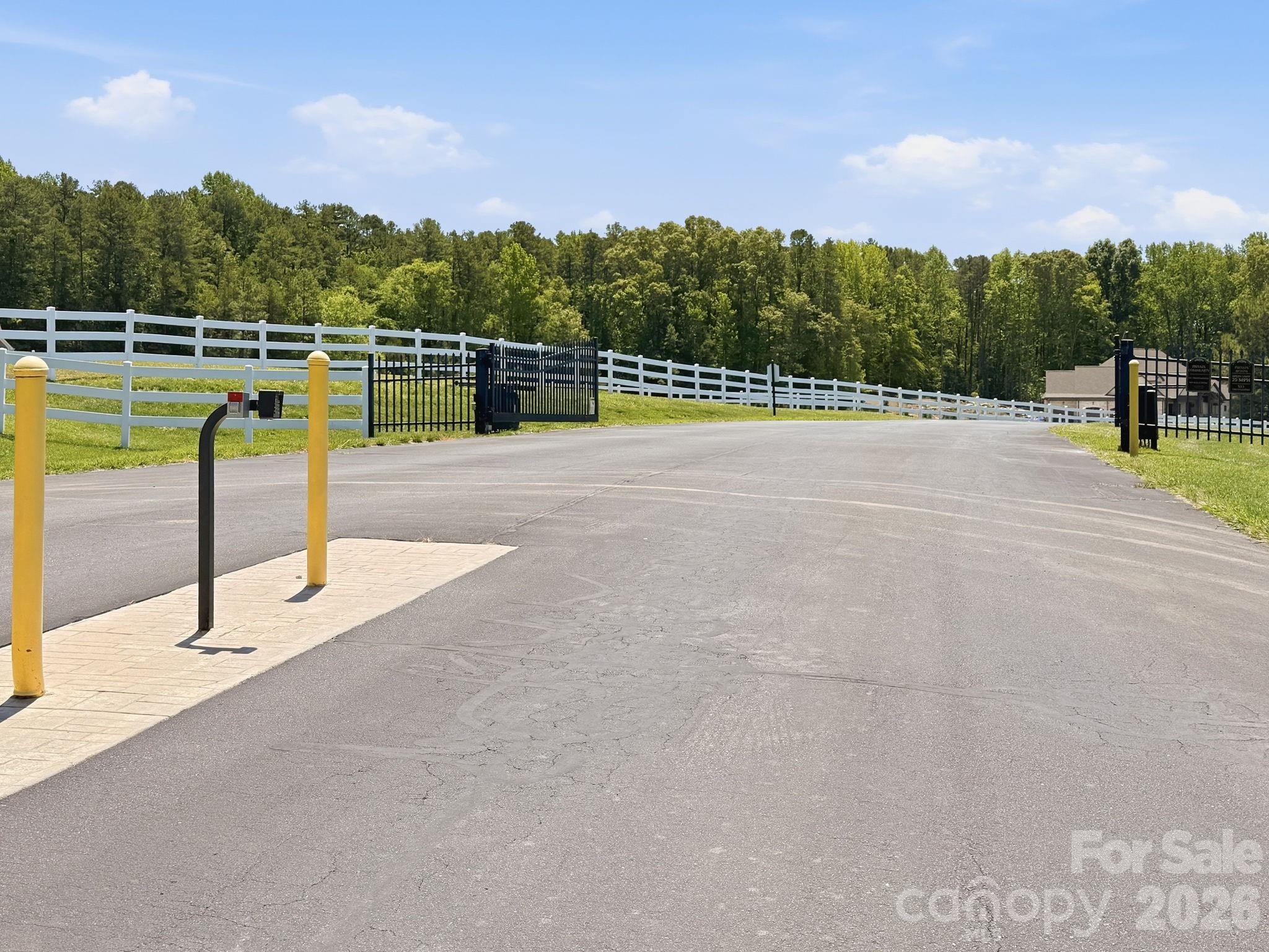 1434 Steeplechase Drive — Mount Pleasant