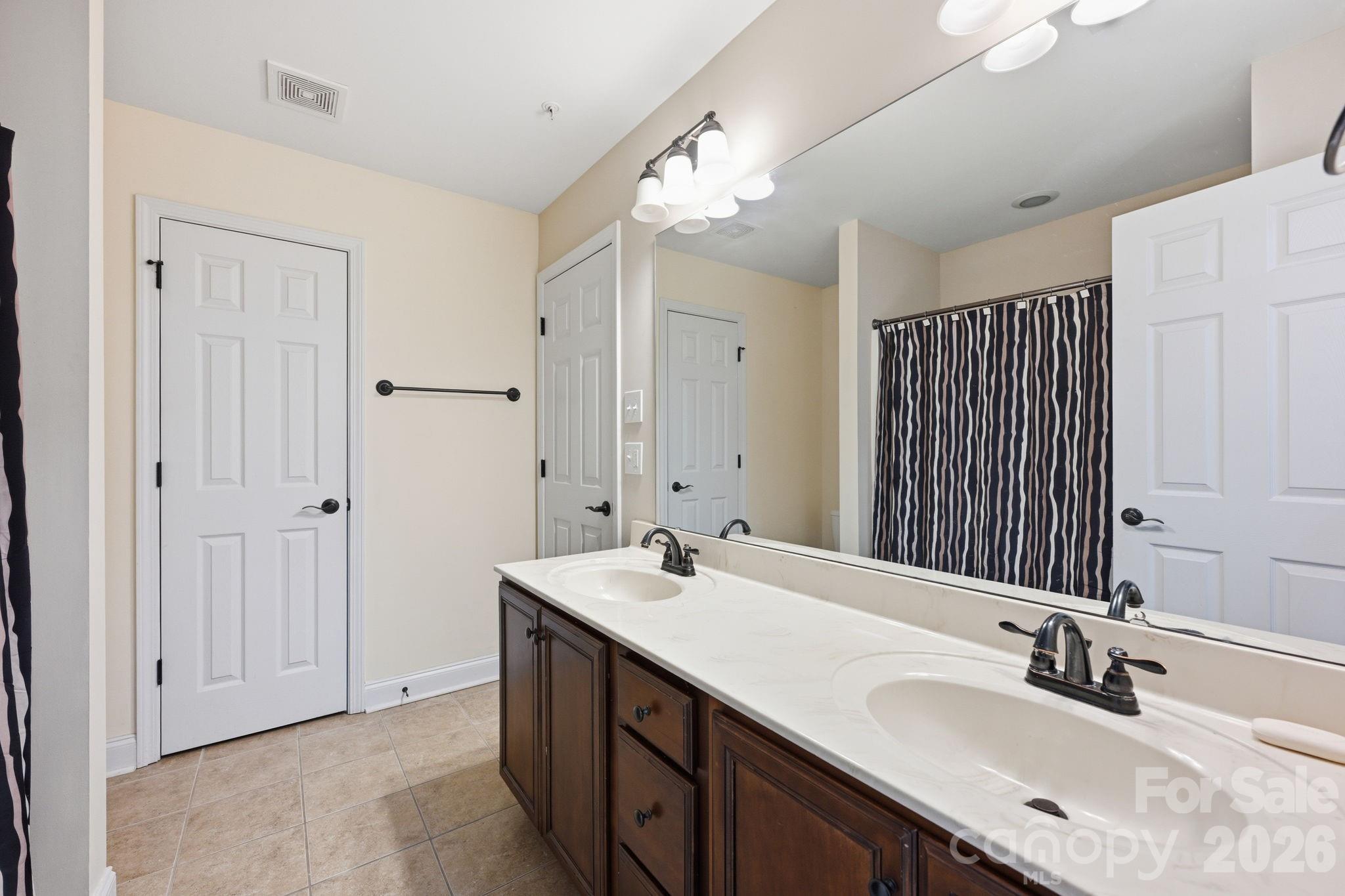 1434 Steeplechase Drive — Mount Pleasant
