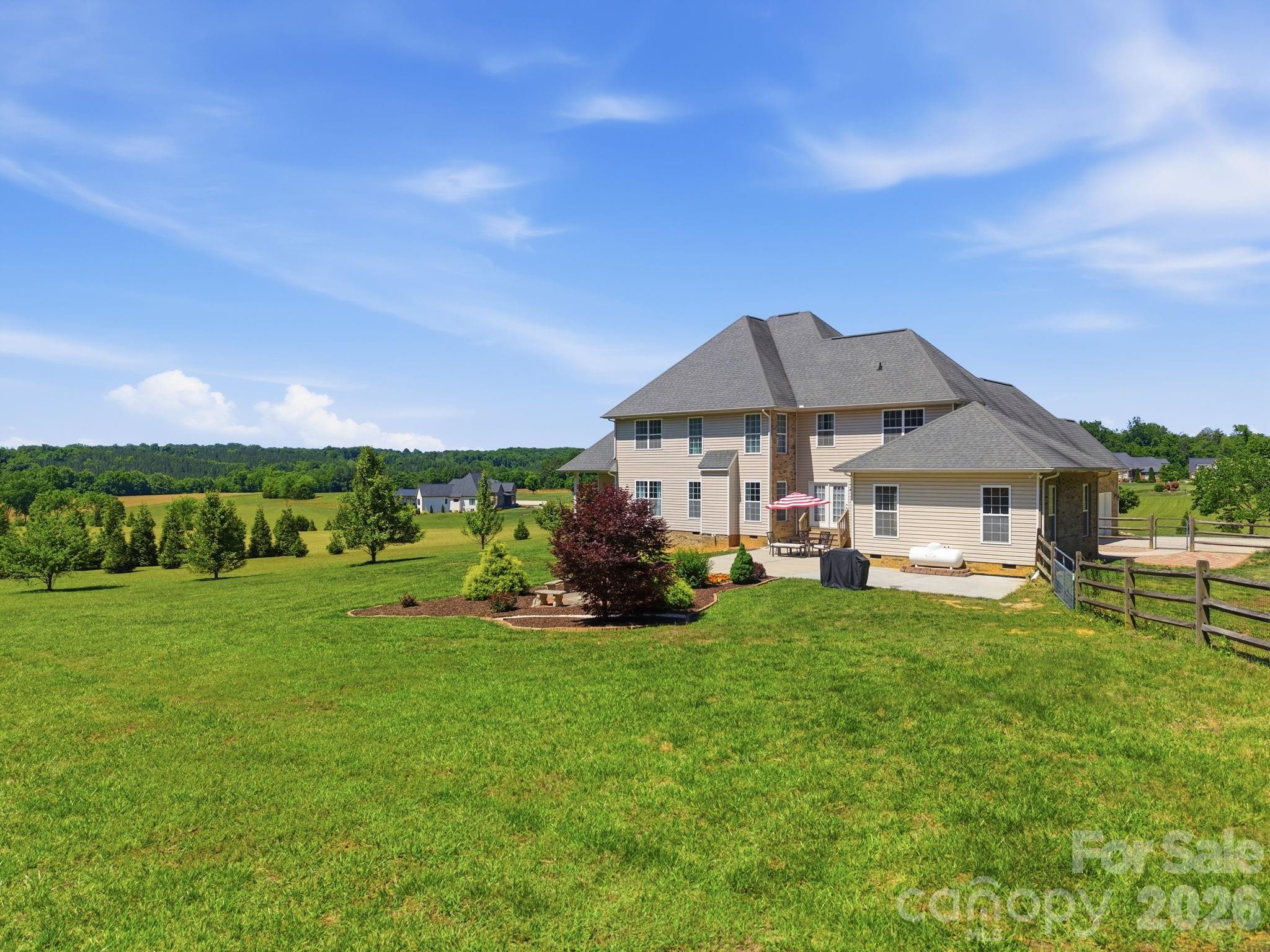 1434 Steeplechase Drive — Mount Pleasant