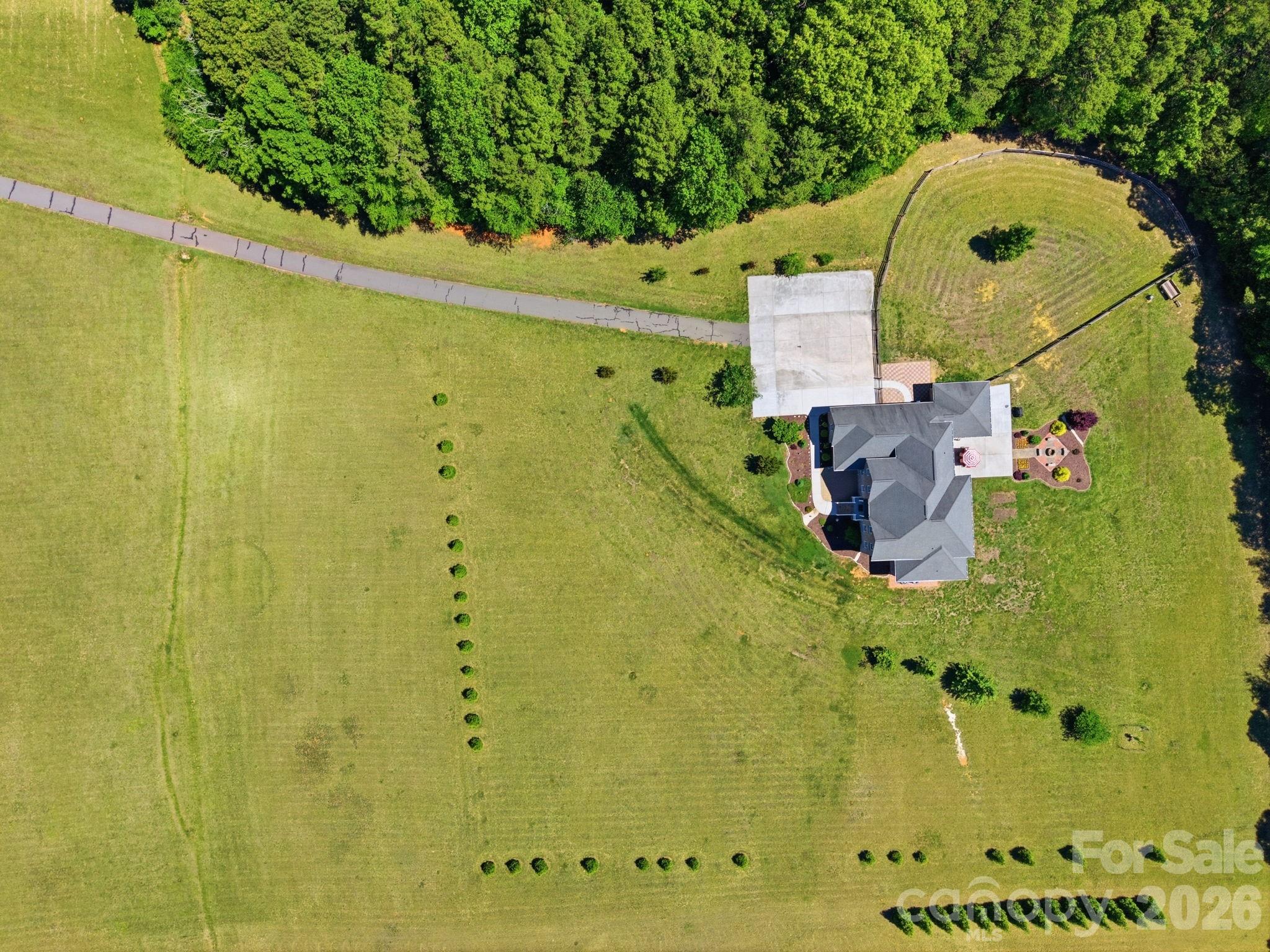 1434 Steeplechase Drive — Mount Pleasant