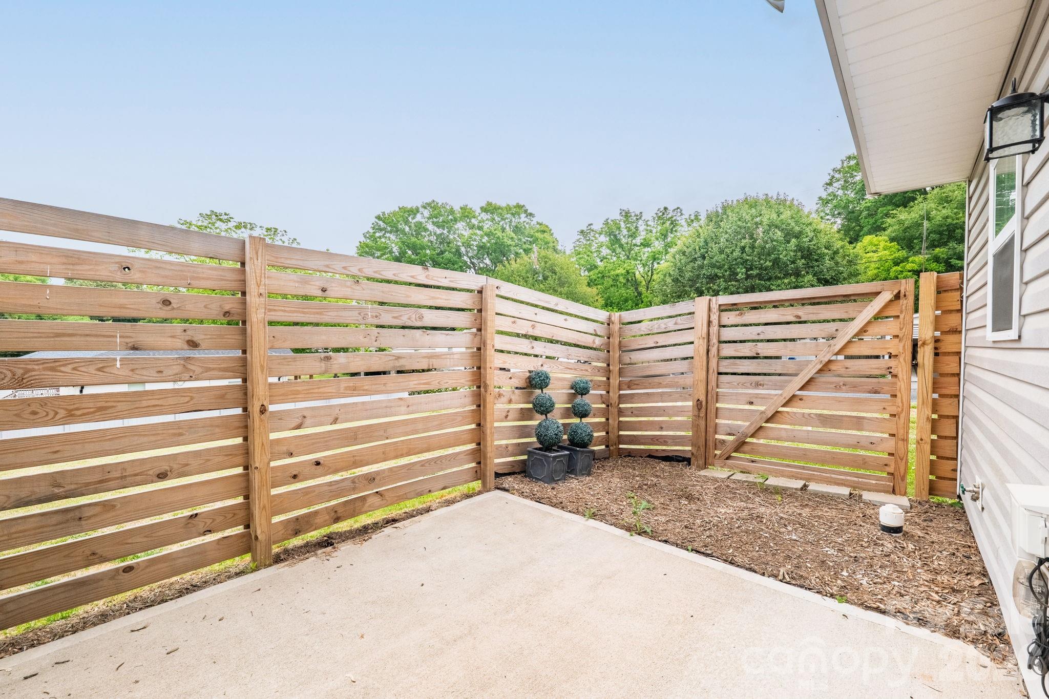 600 W 8th Street — Kannapolis