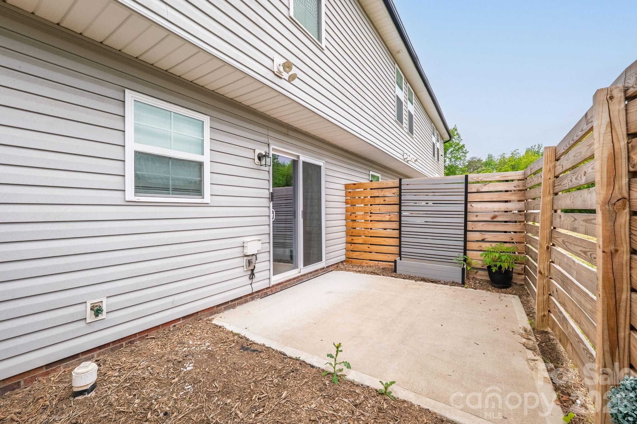 600 W 8th Street — Kannapolis