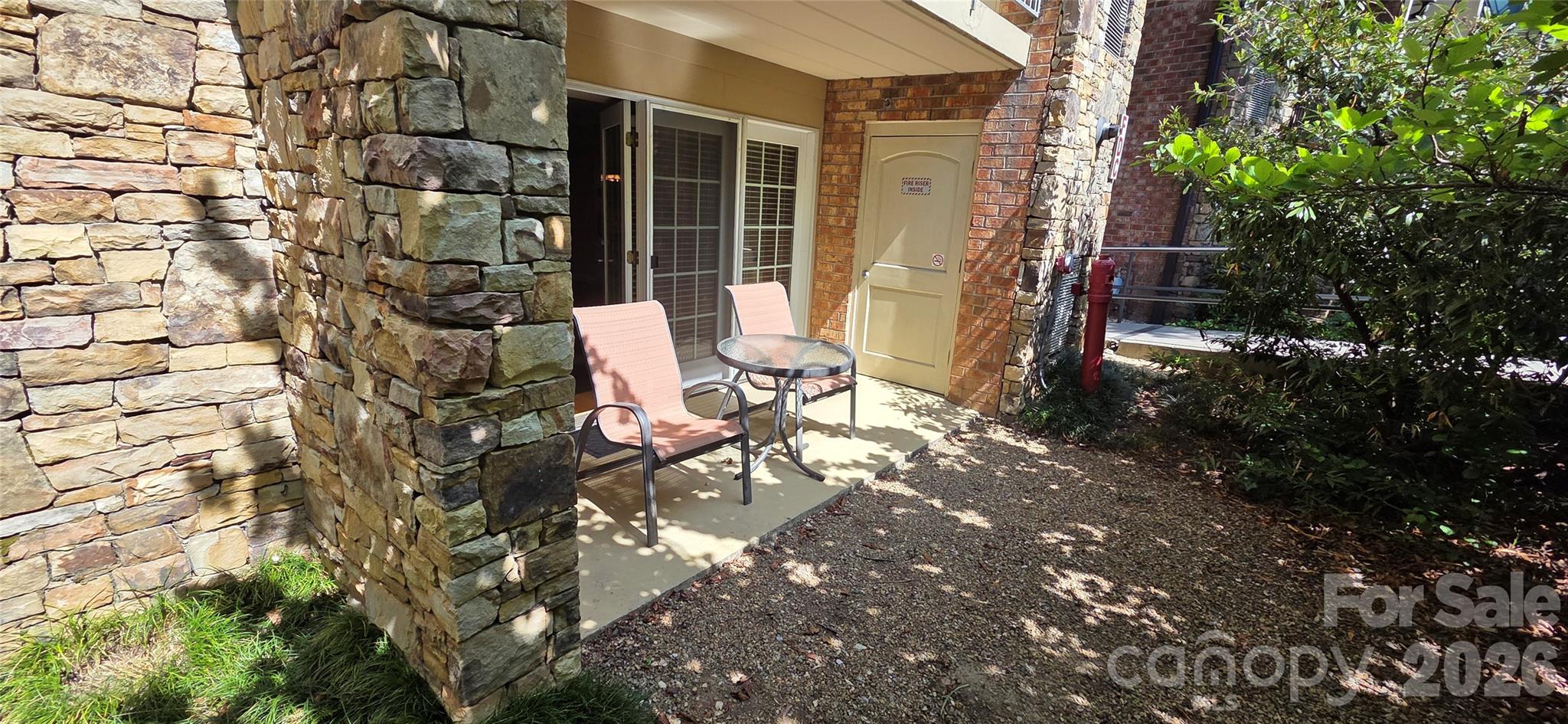 209 Bowling Park Road — Asheville