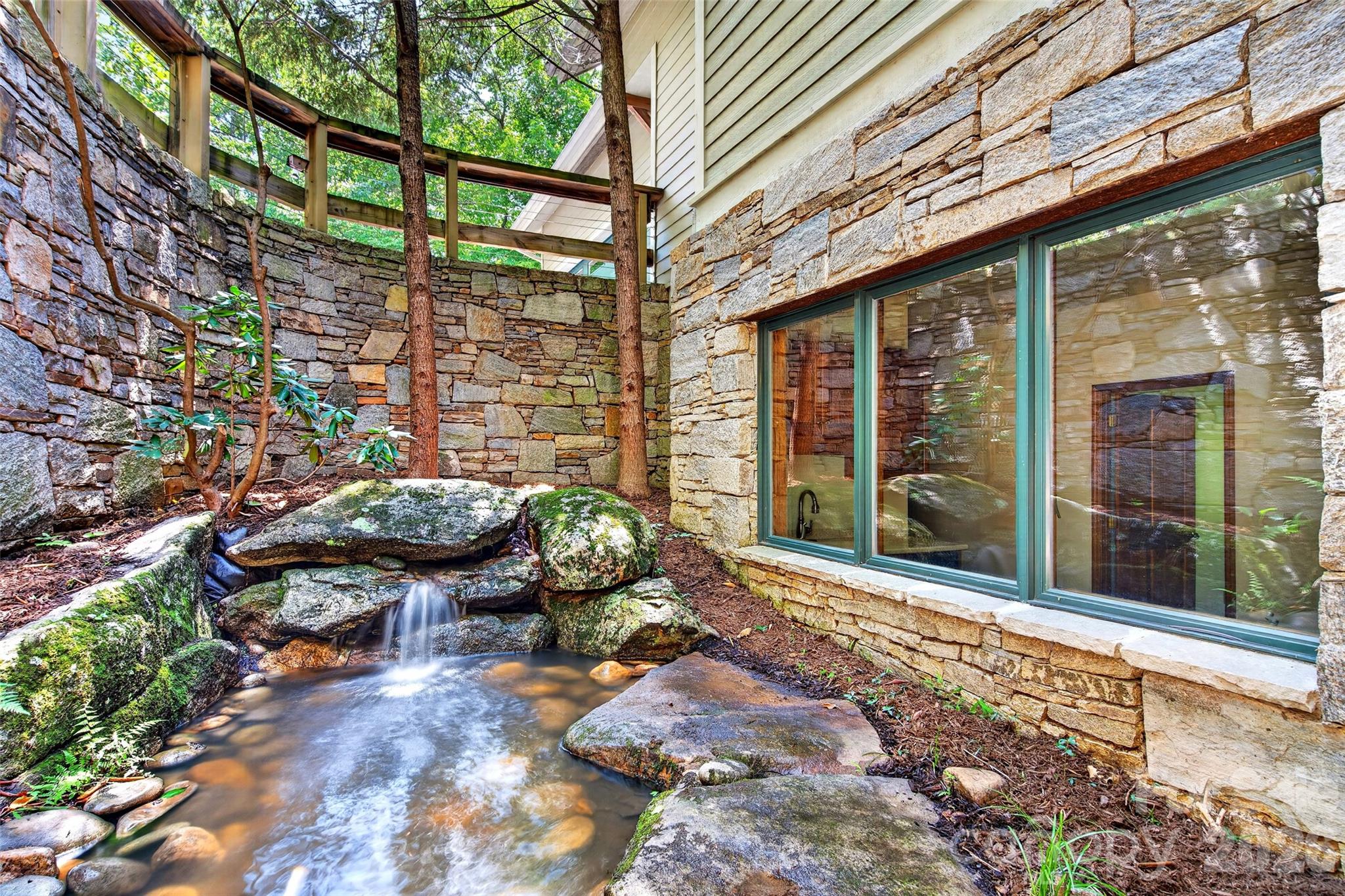 117 Shenandoah Terrace — Montreat
