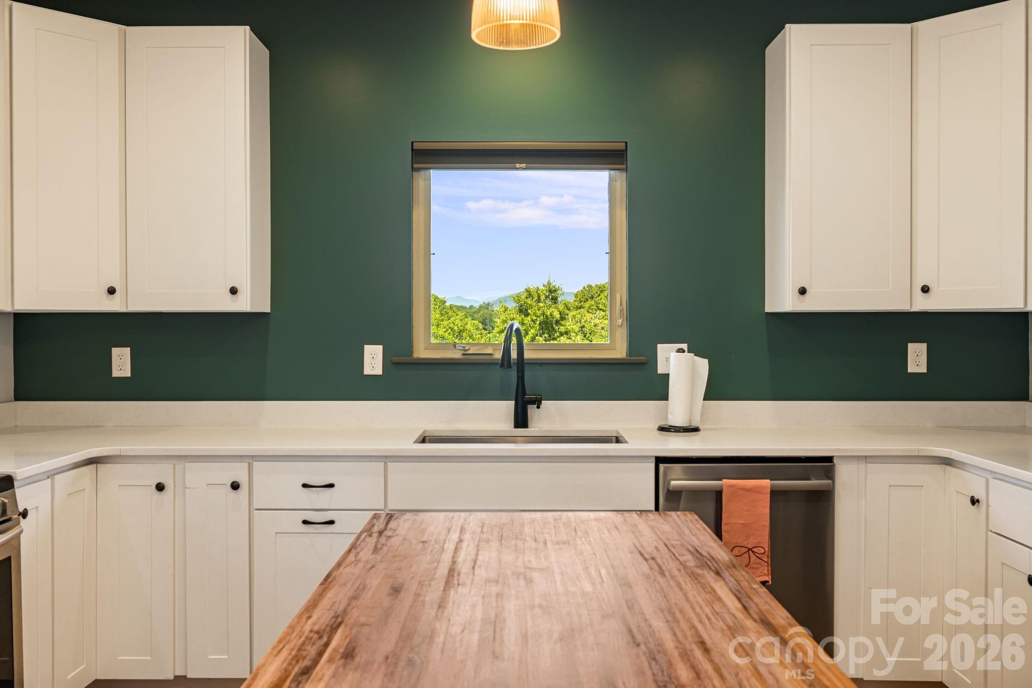 17 Ora Street — Asheville