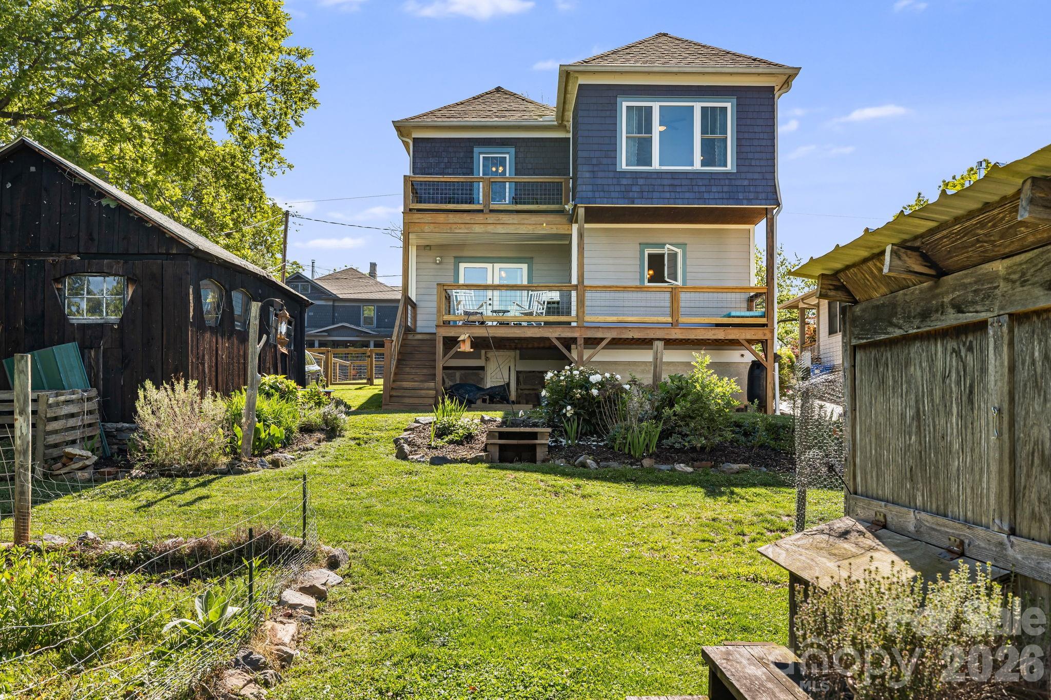 17 Ora Street — Asheville