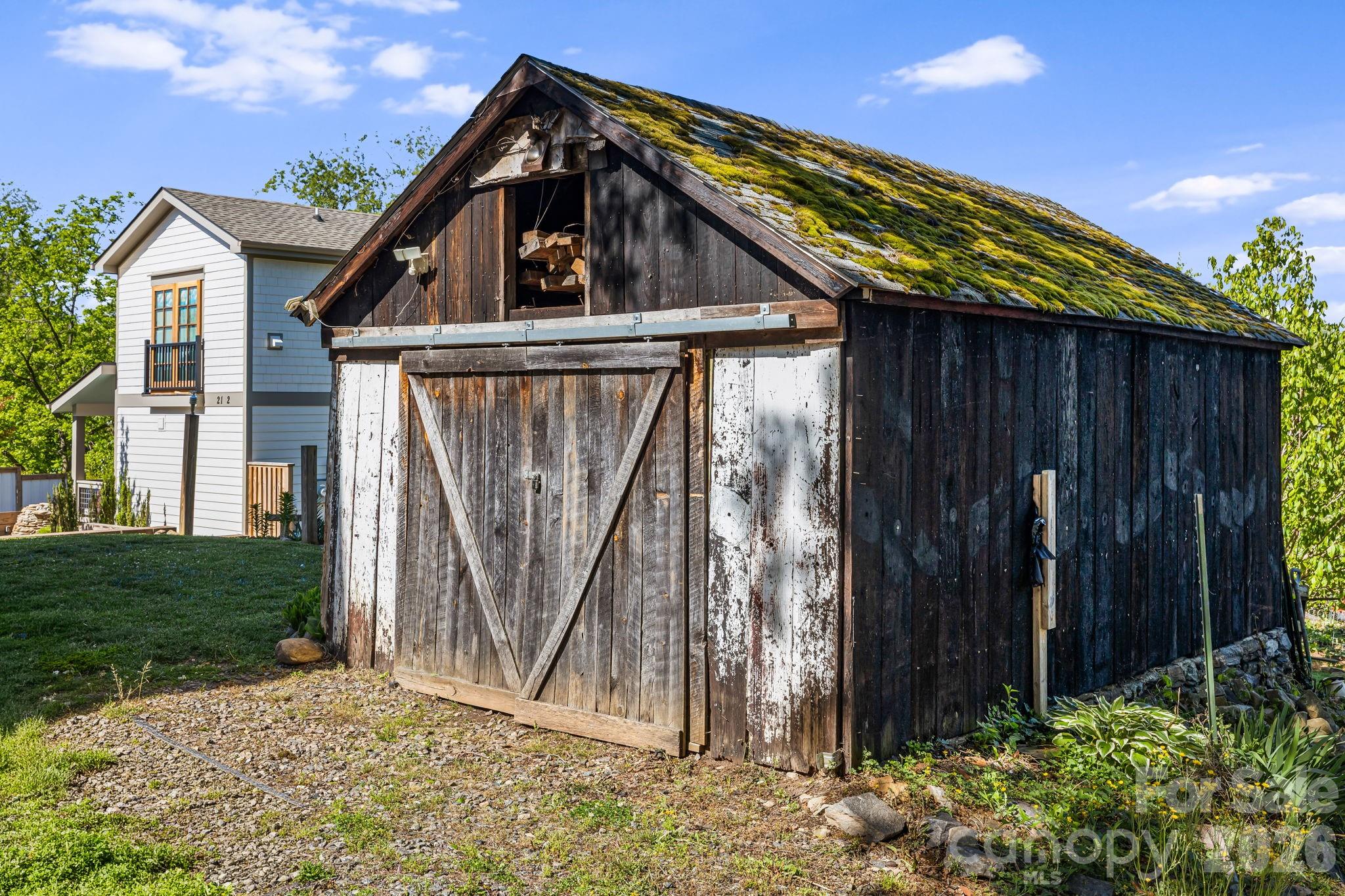 17 Ora Street — Asheville
