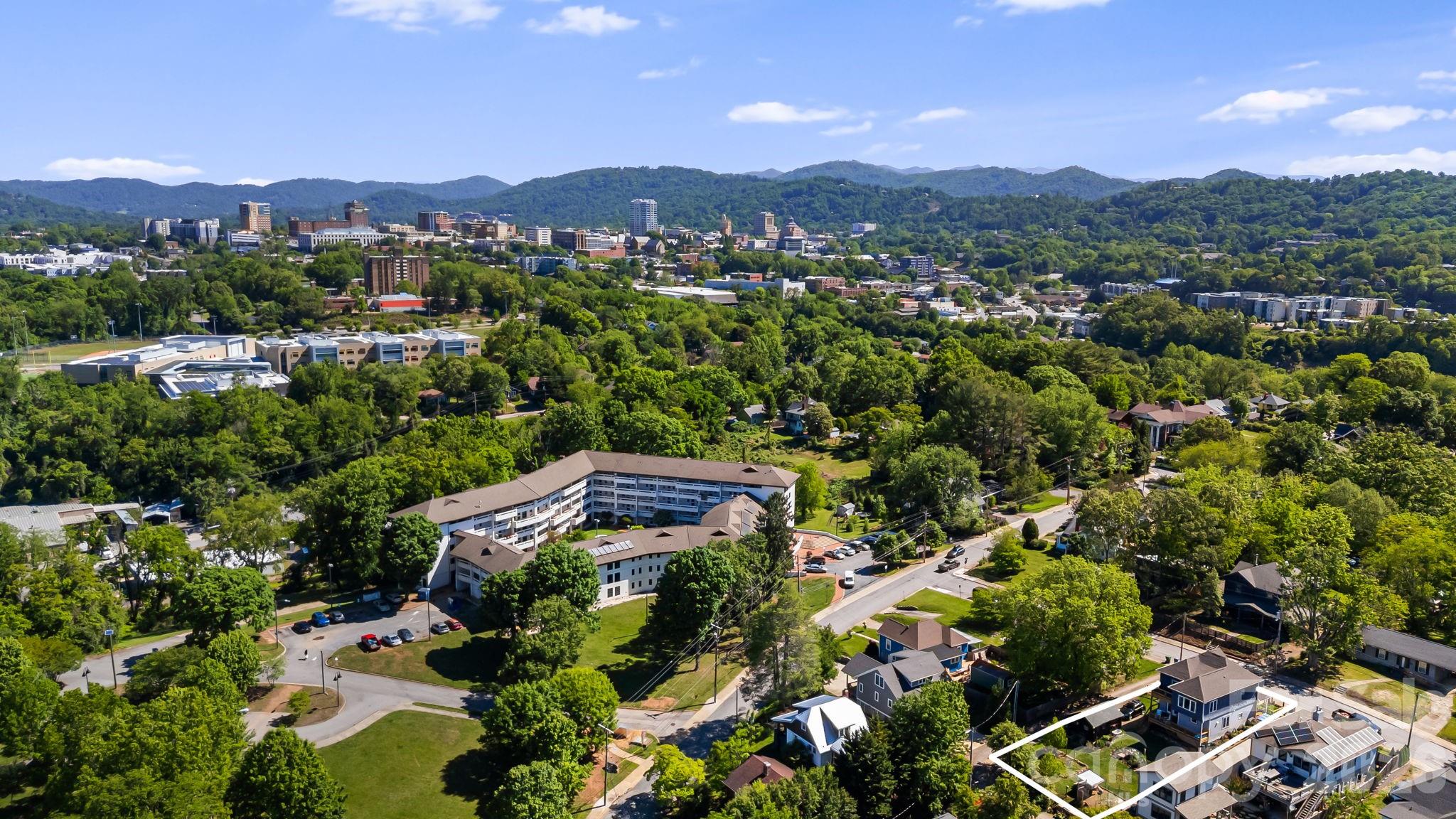 17 Ora Street — Asheville