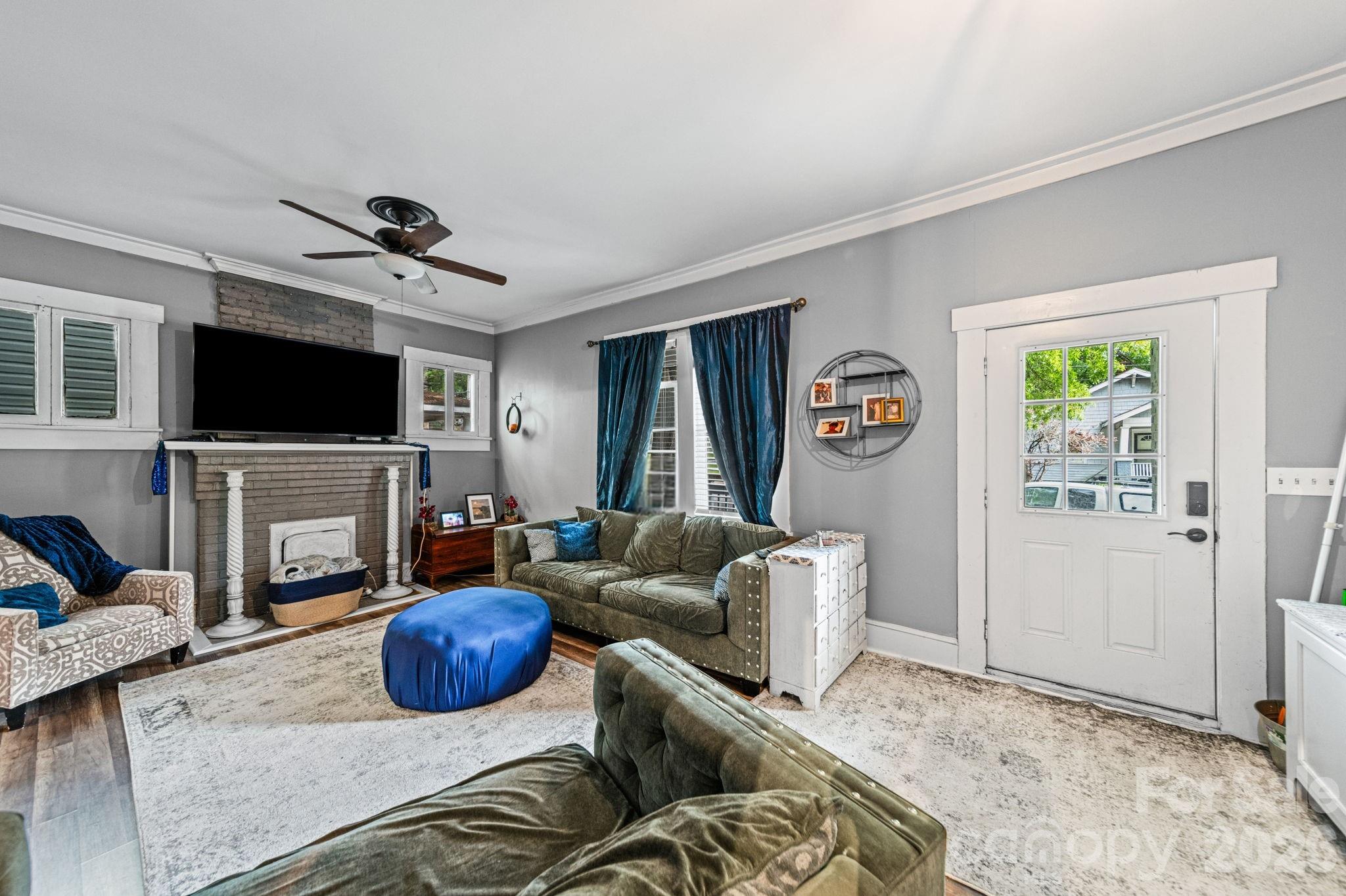 116 W 4th Avenue — Gastonia