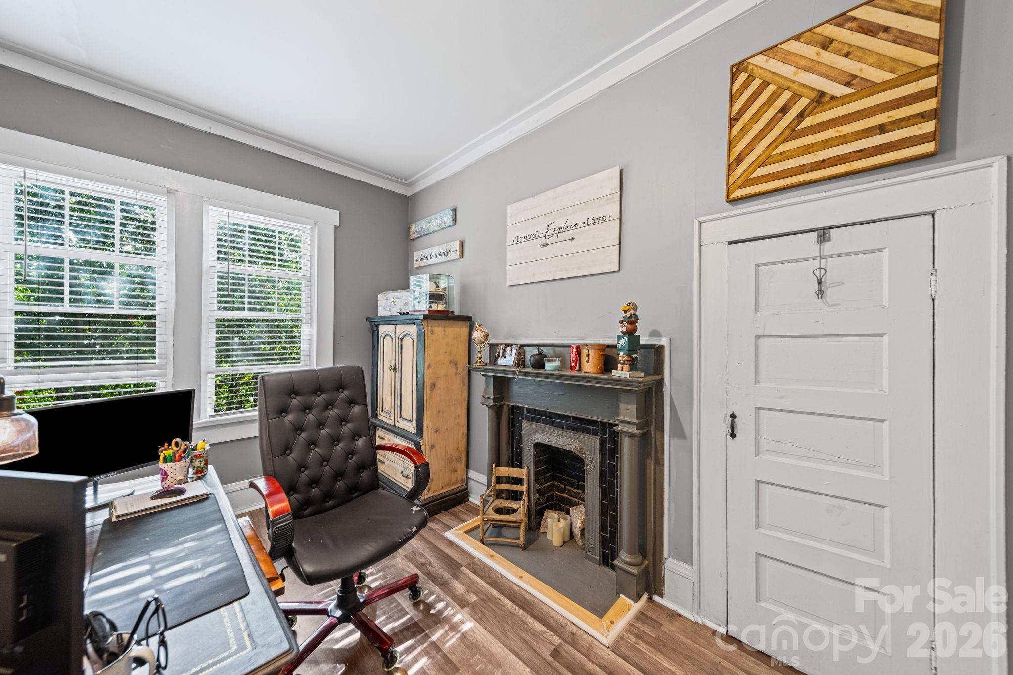 116 W 4th Avenue — Gastonia