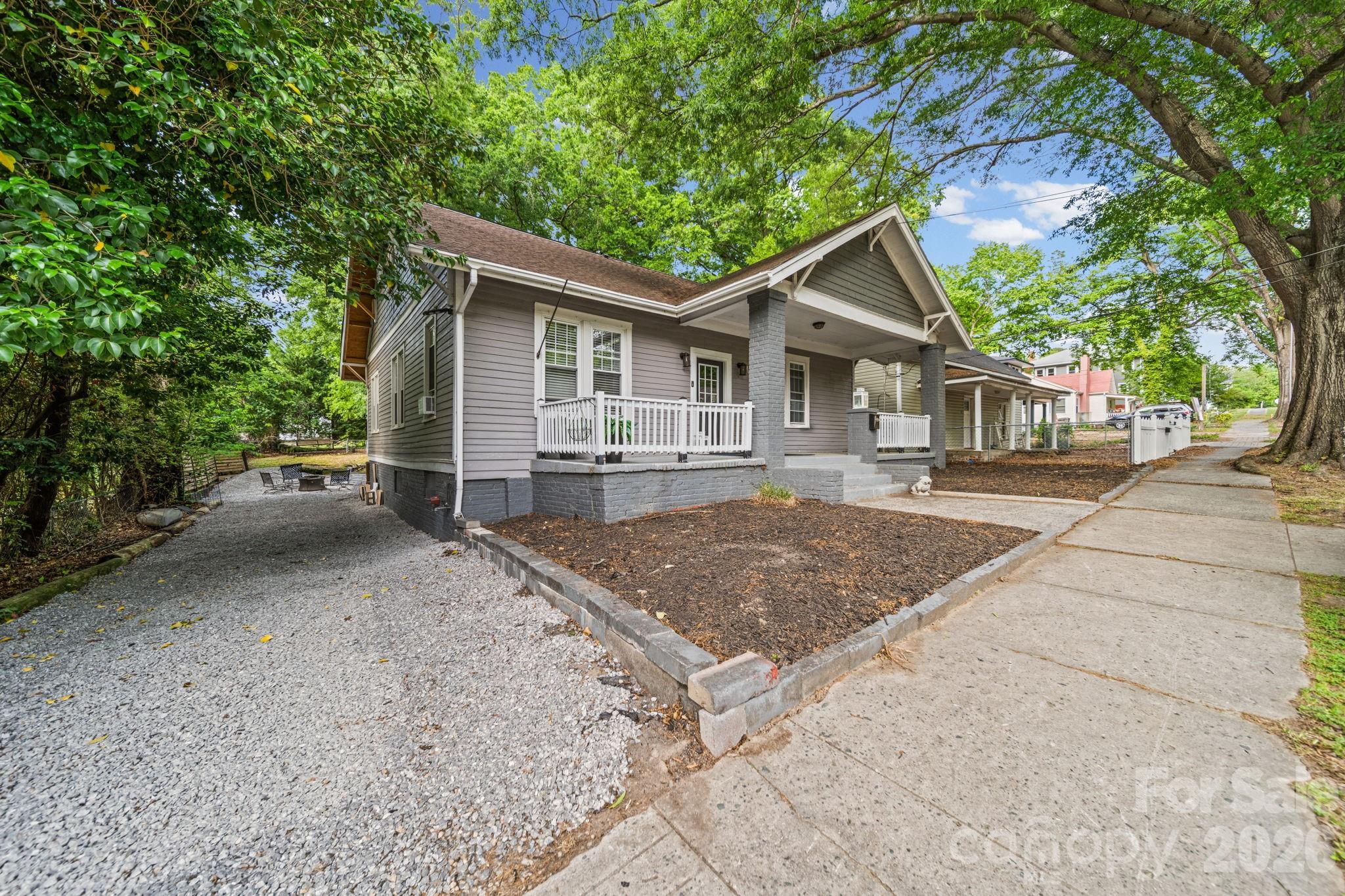 116 W 4th Avenue — Gastonia