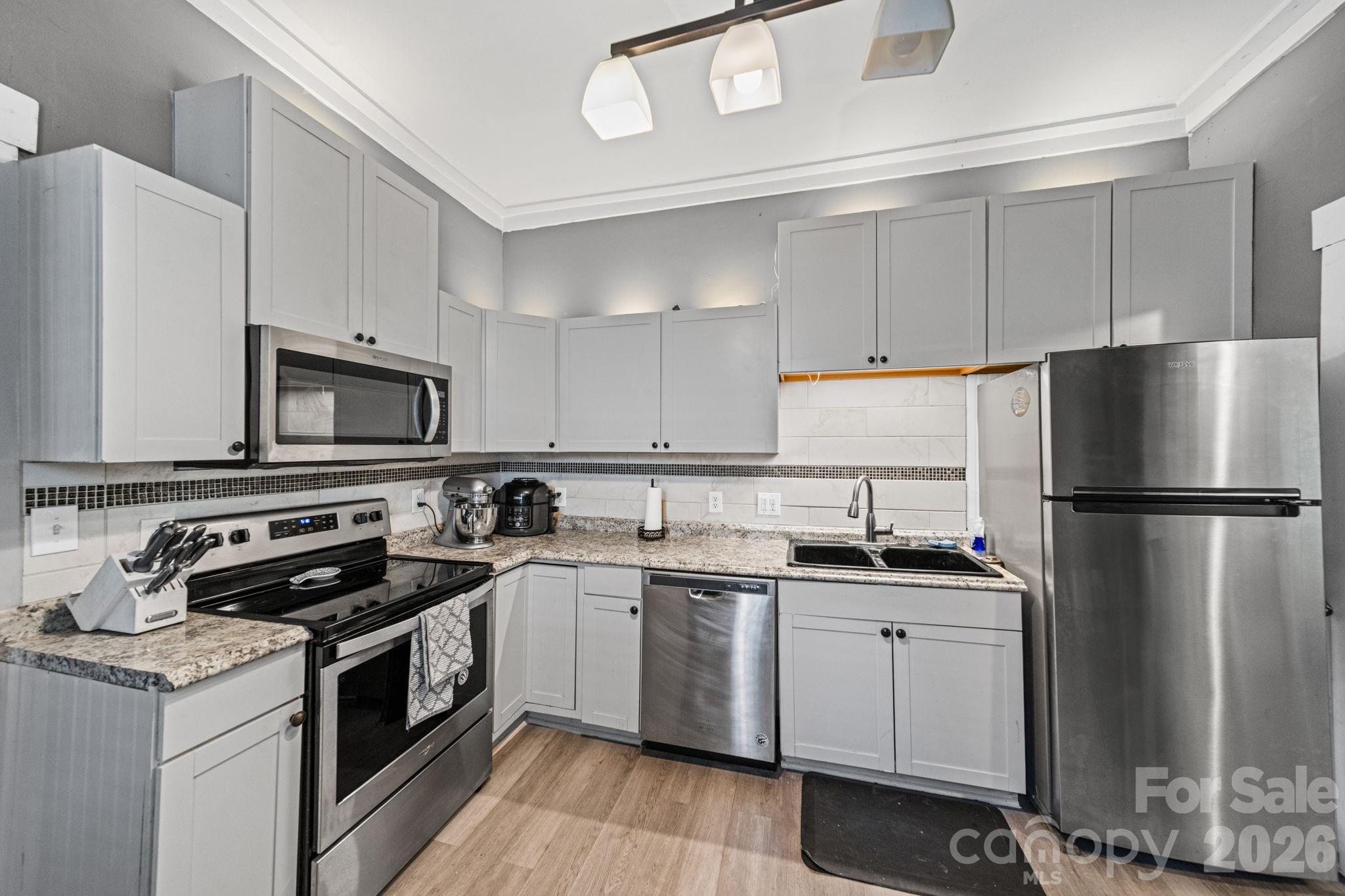 116 W 4th Avenue — Gastonia