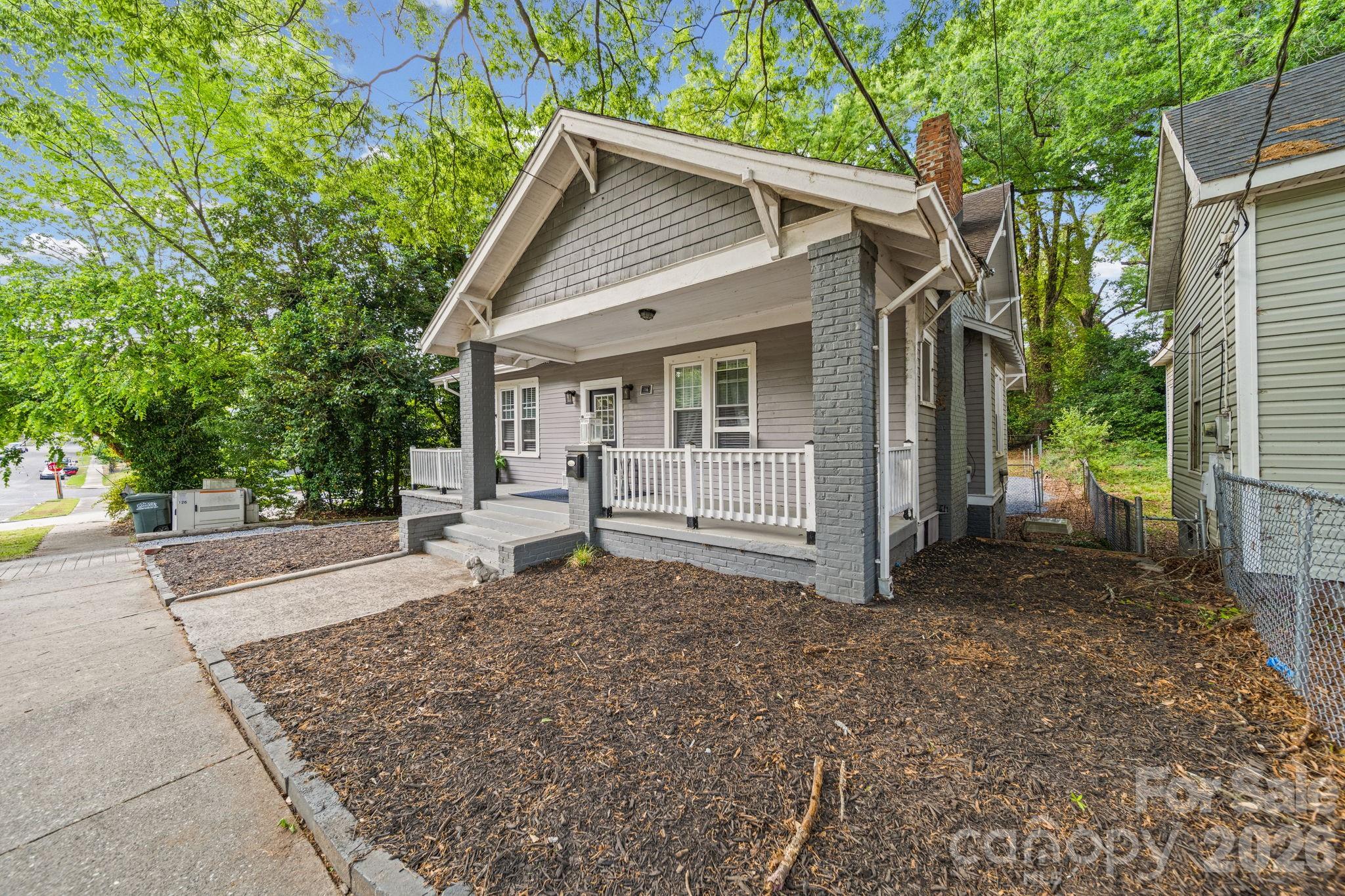 116 W 4th Avenue — Gastonia