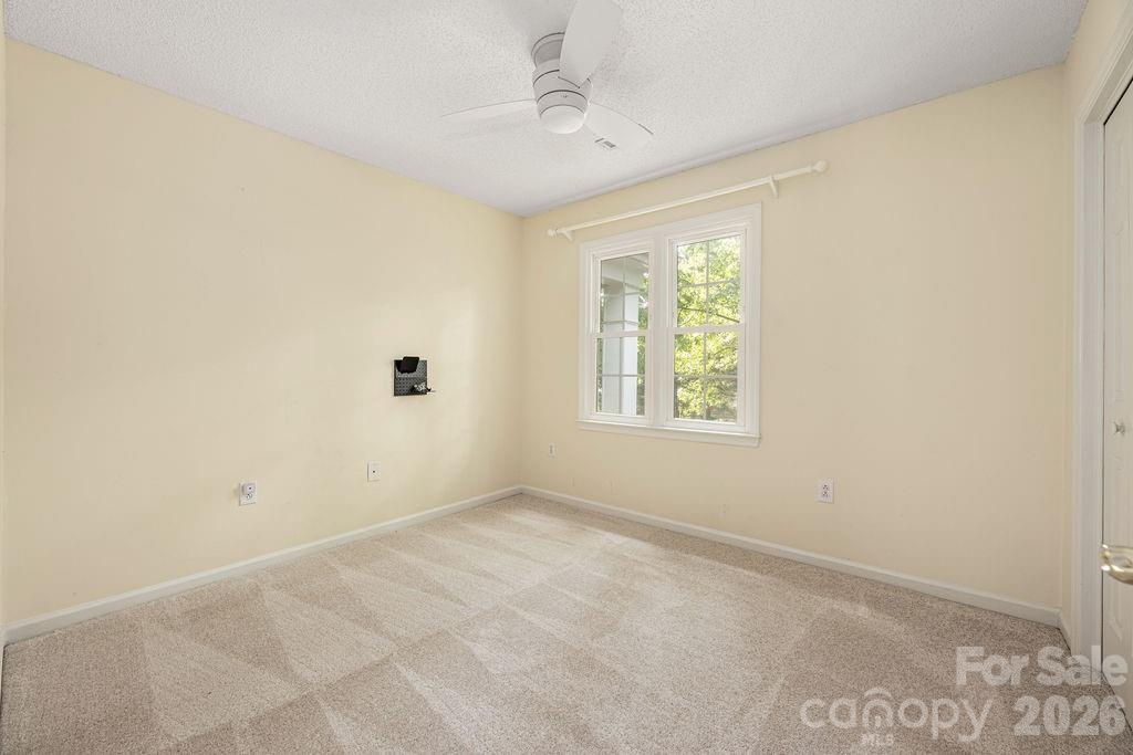 5217 Fairvista Drive — Charlotte