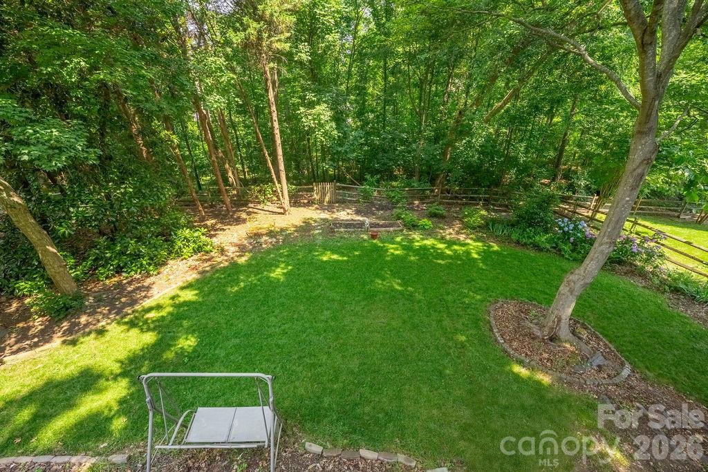 5217 Fairvista Drive — Charlotte