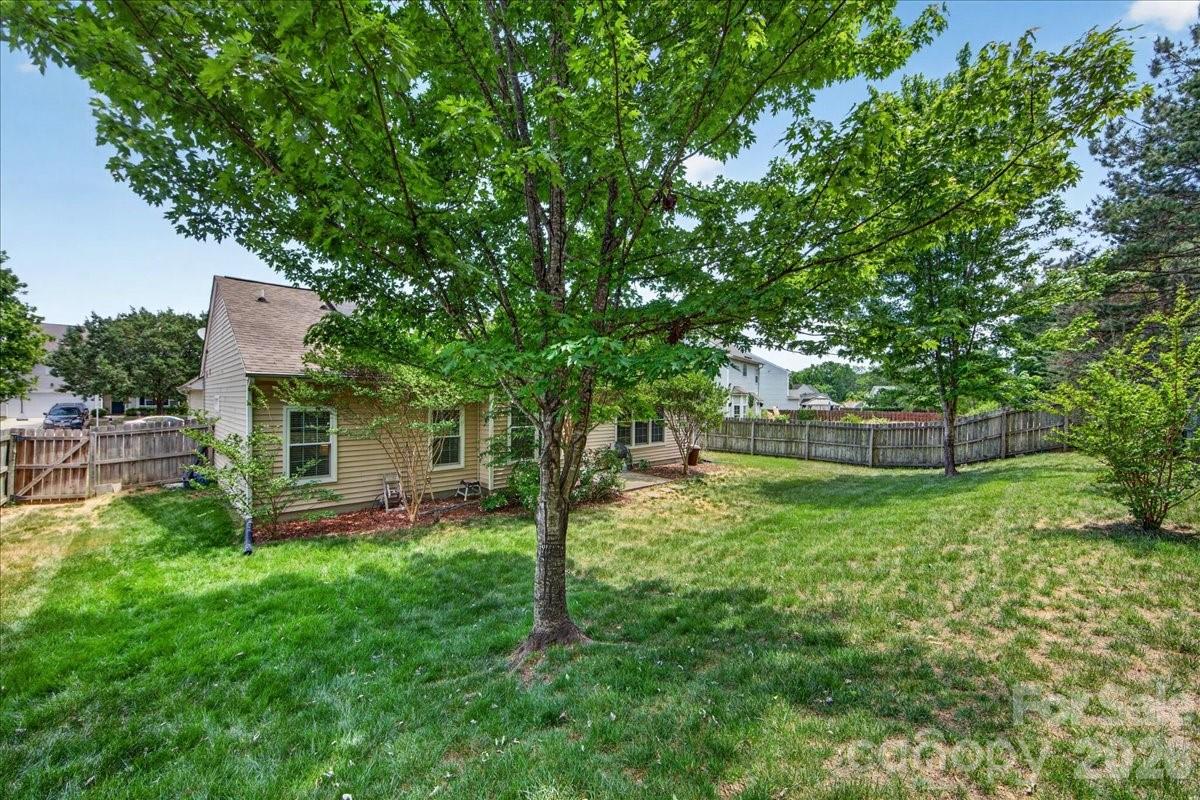 16046 Stuarts Draft Court — Charlotte