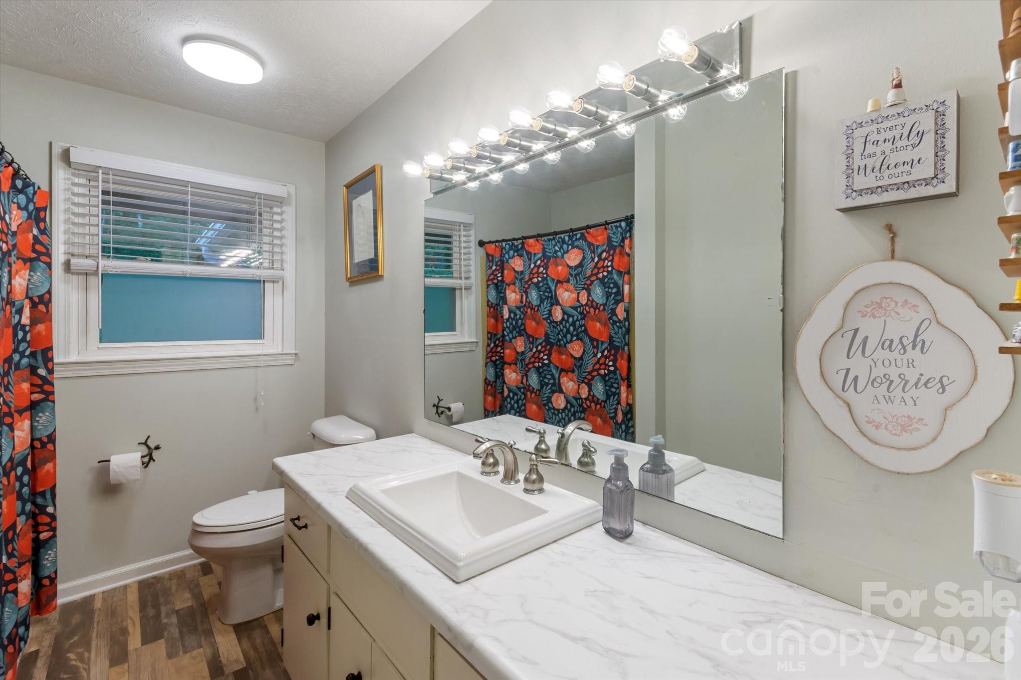 132 E Whisperwood Circle — Hendersonville