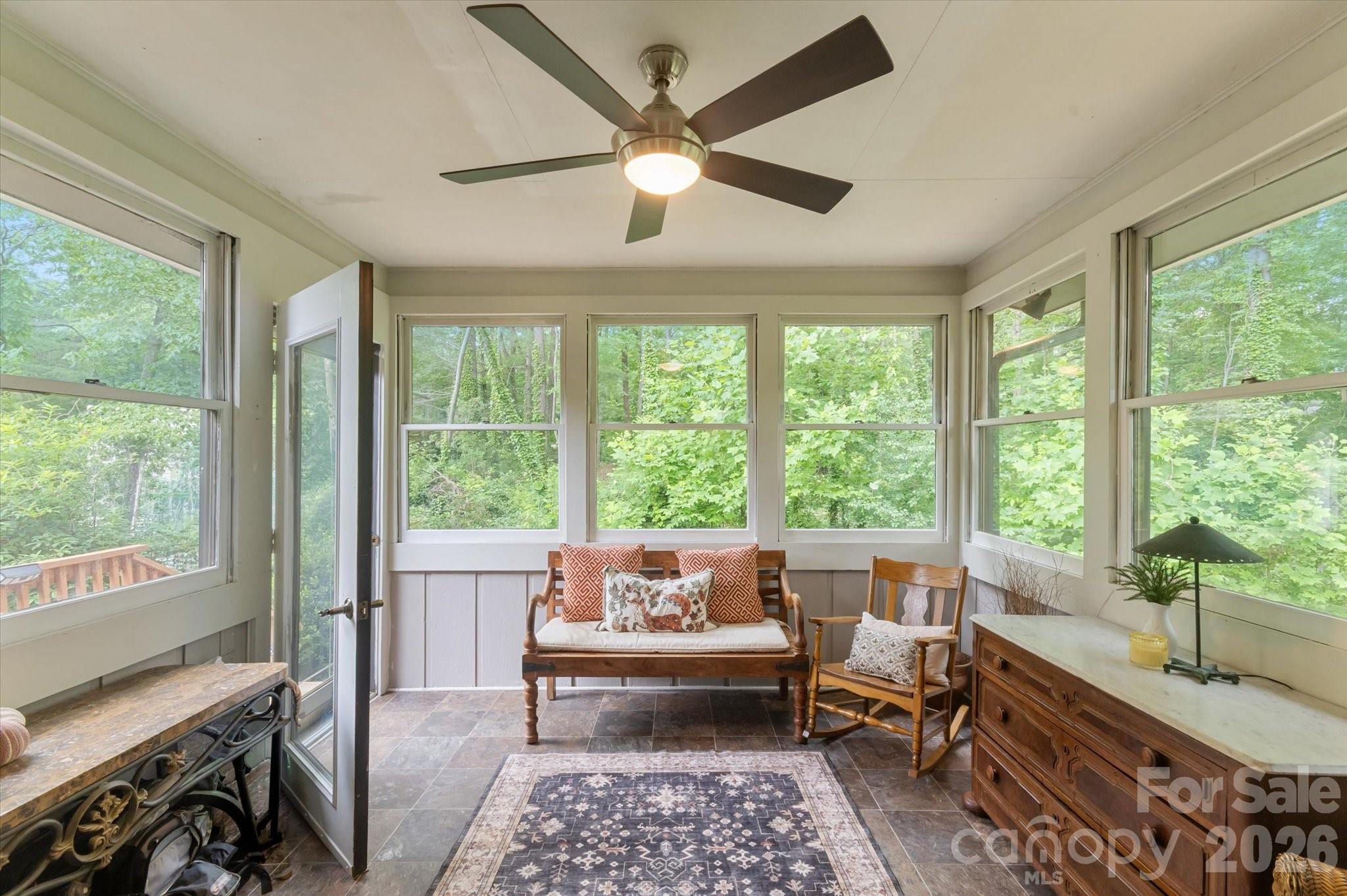 132 E Whisperwood Circle — Hendersonville