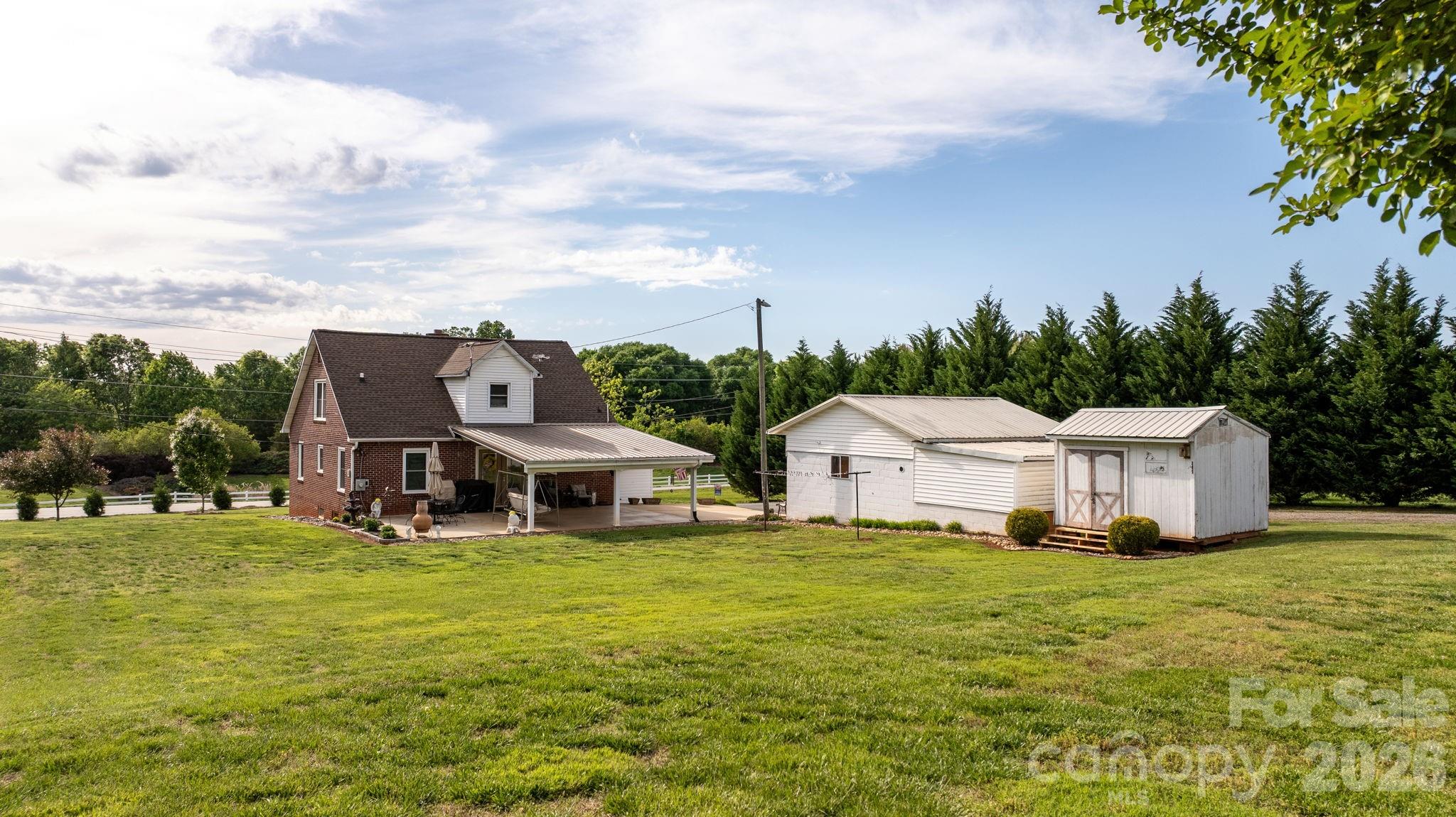 2582 Startown Road — Newton