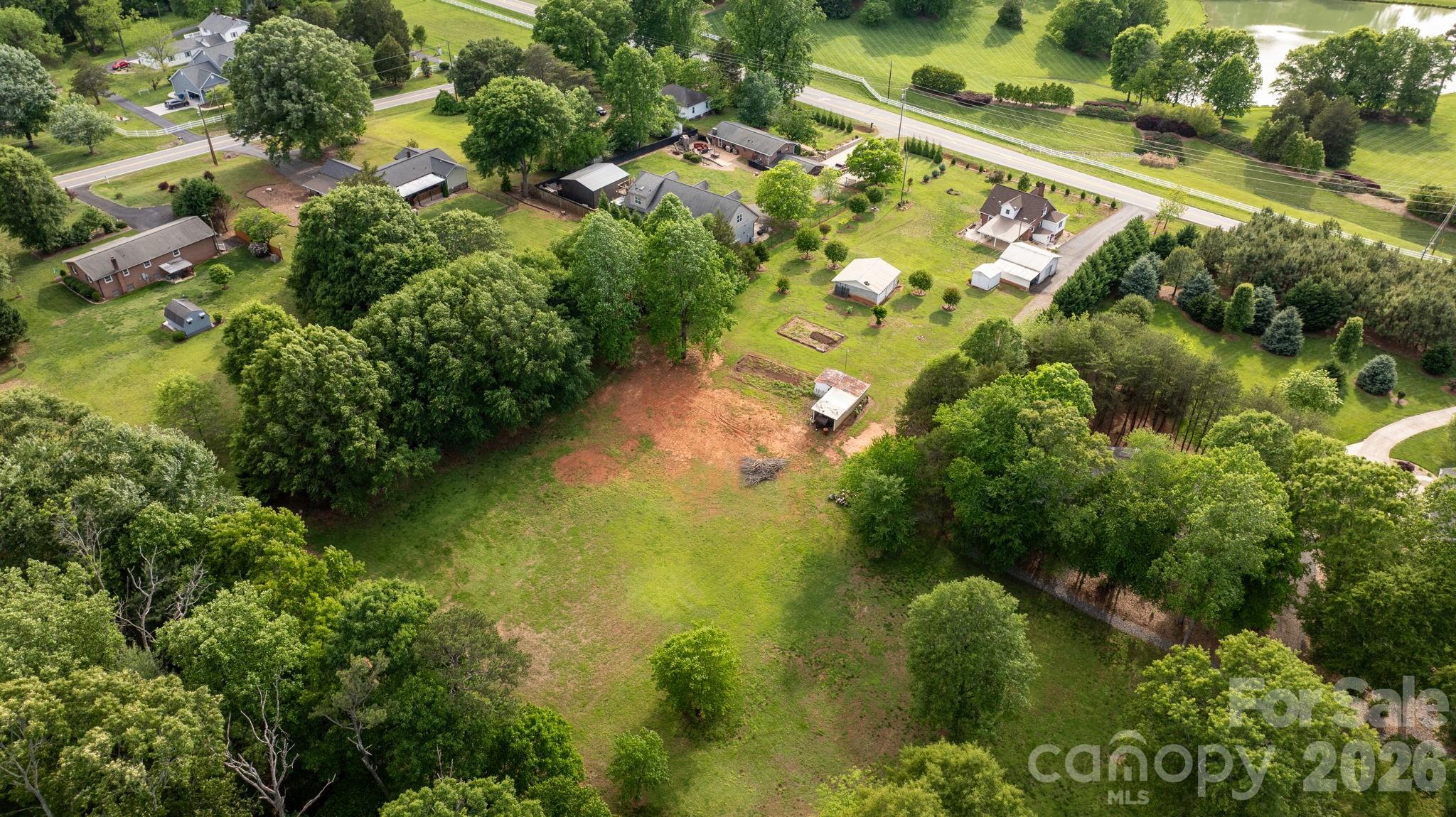 2582 Startown Road — Newton