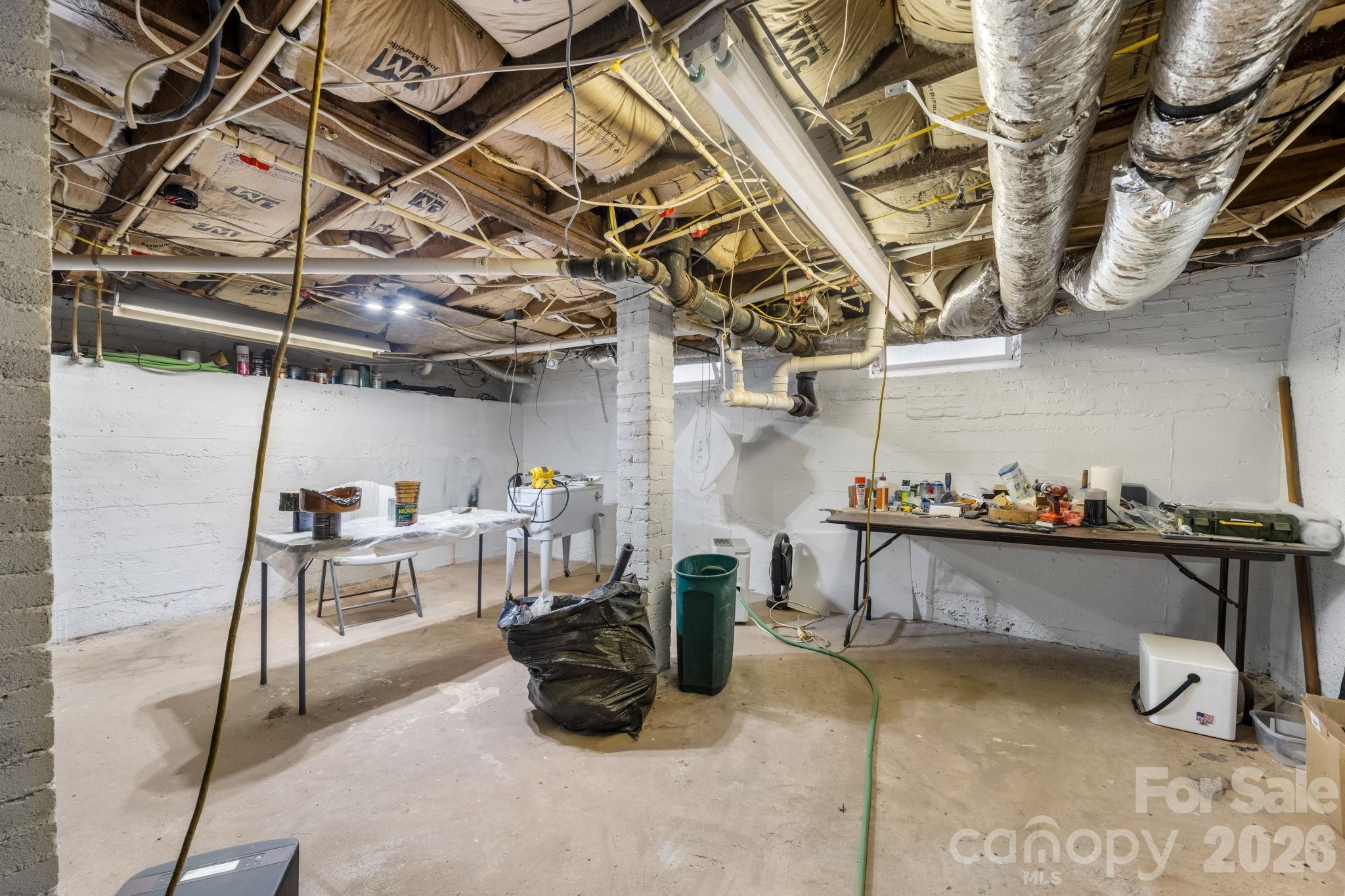 2582 Startown Road — Newton