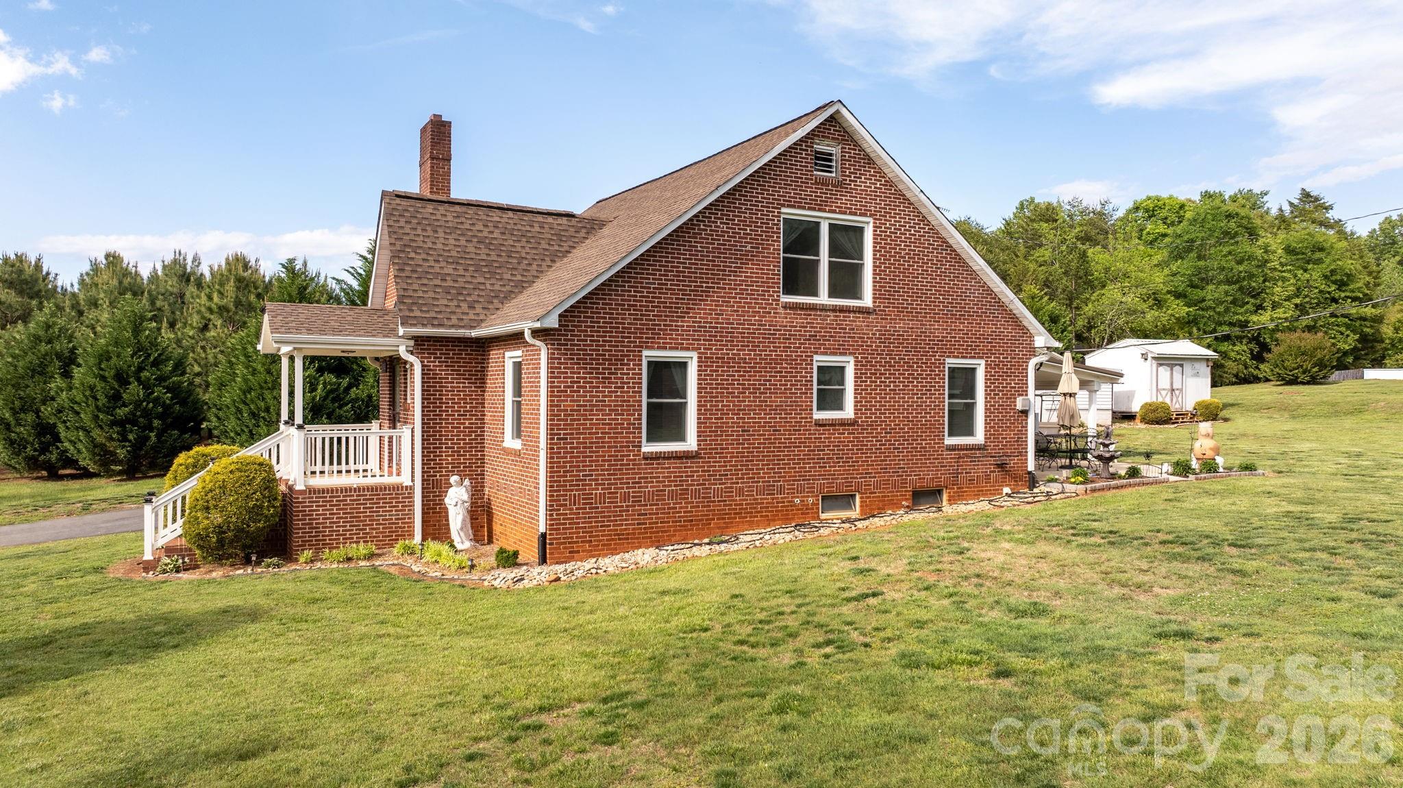 2582 Startown Road — Newton