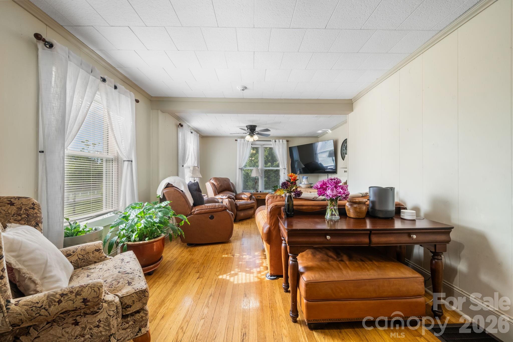 2582 Startown Road — Newton