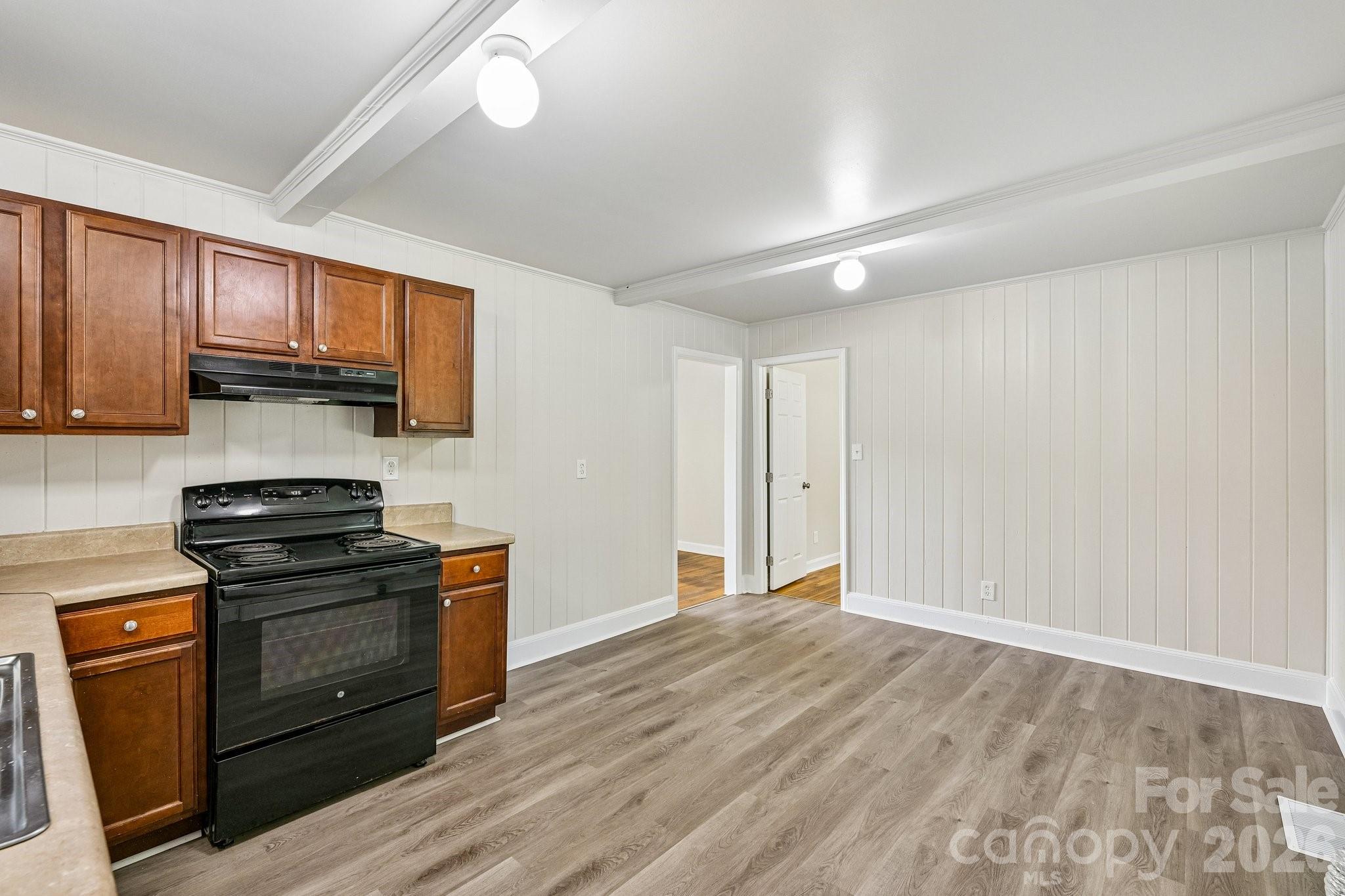 3935 Crestridge Drive — Charlotte