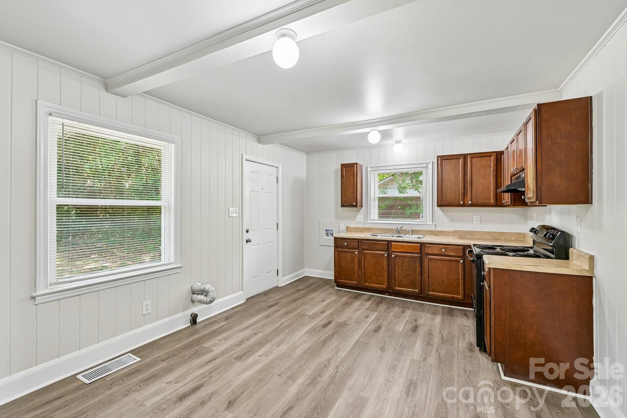 3935 Crestridge Drive — Charlotte