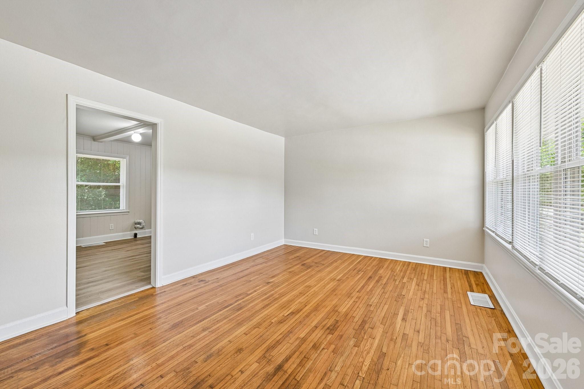 3935 Crestridge Drive — Charlotte
