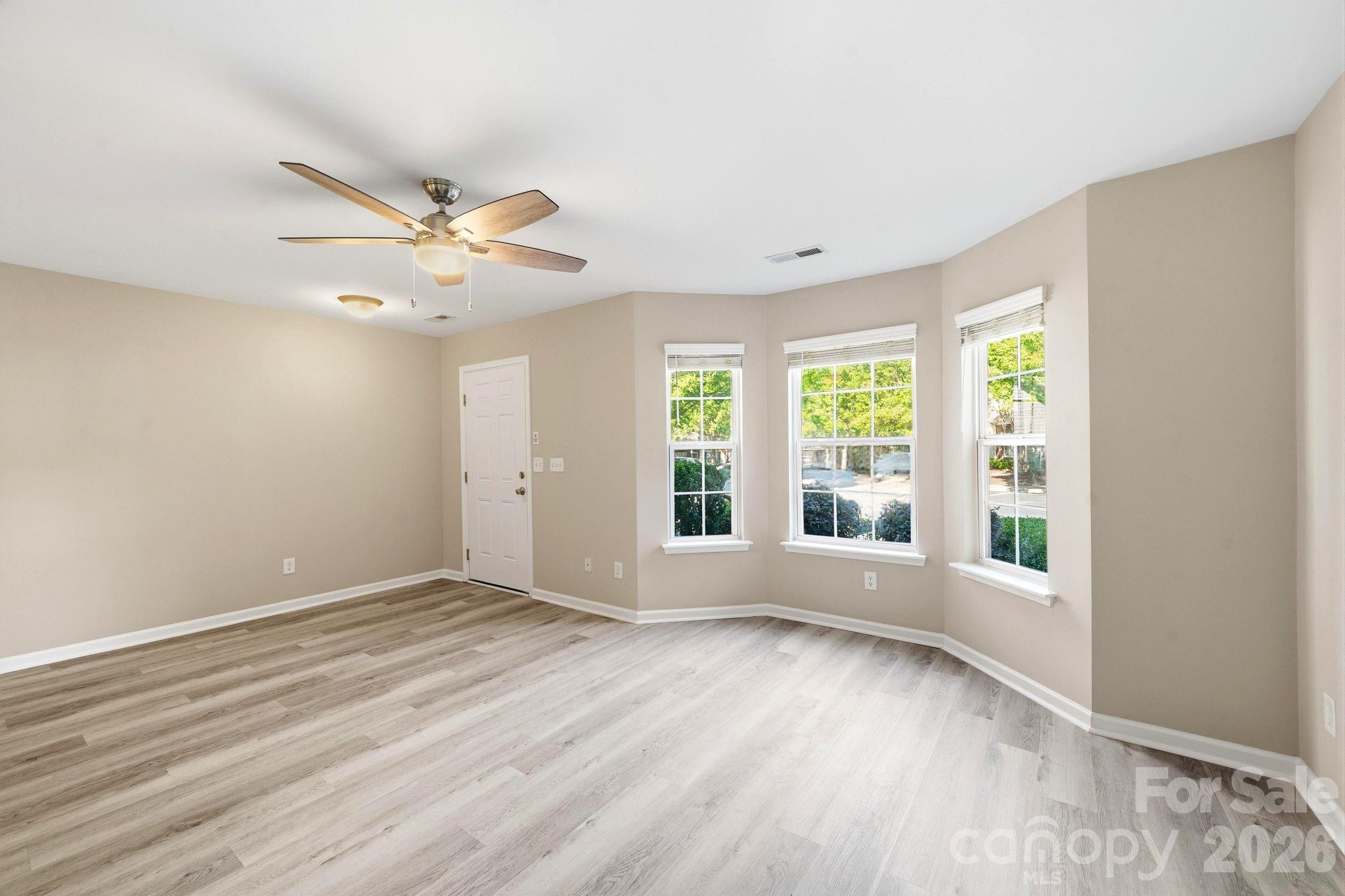 687 Rock Lake Glen — Fort Mill