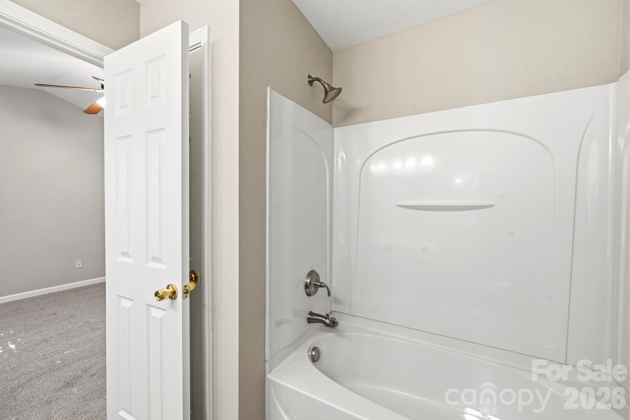 687 Rock Lake Glen — Fort Mill