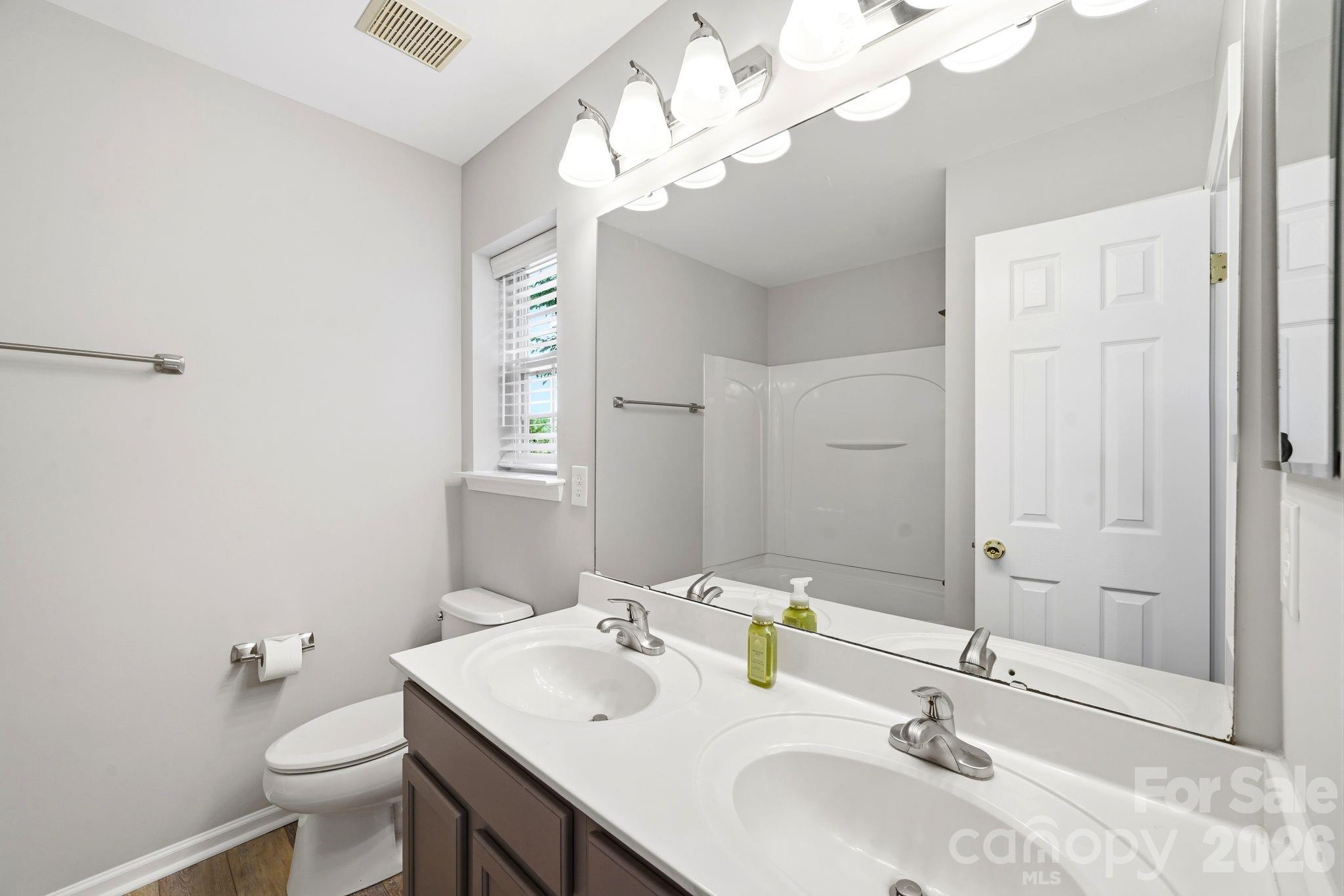 687 Rock Lake Glen — Fort Mill