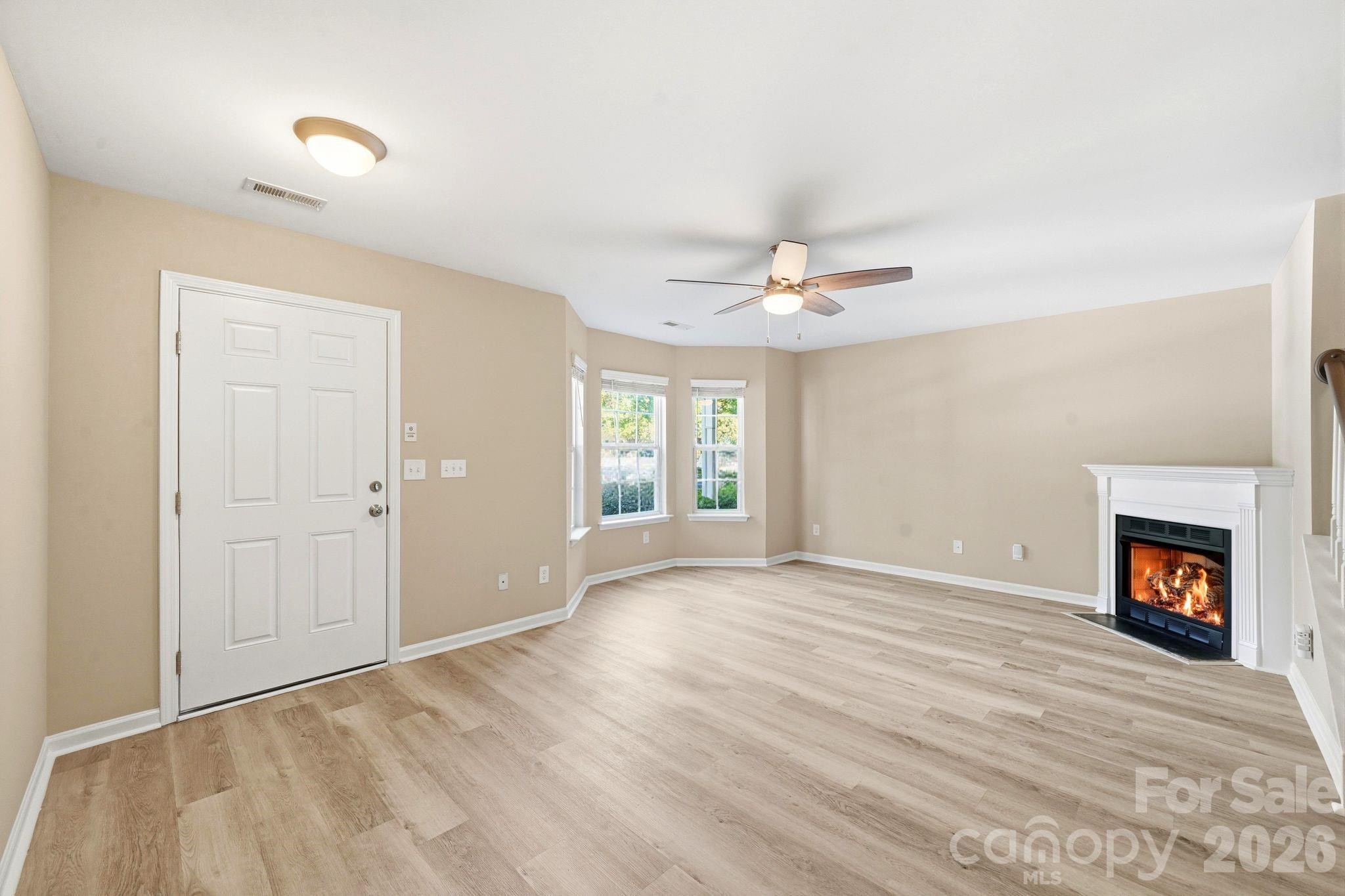 687 Rock Lake Glen — Fort Mill