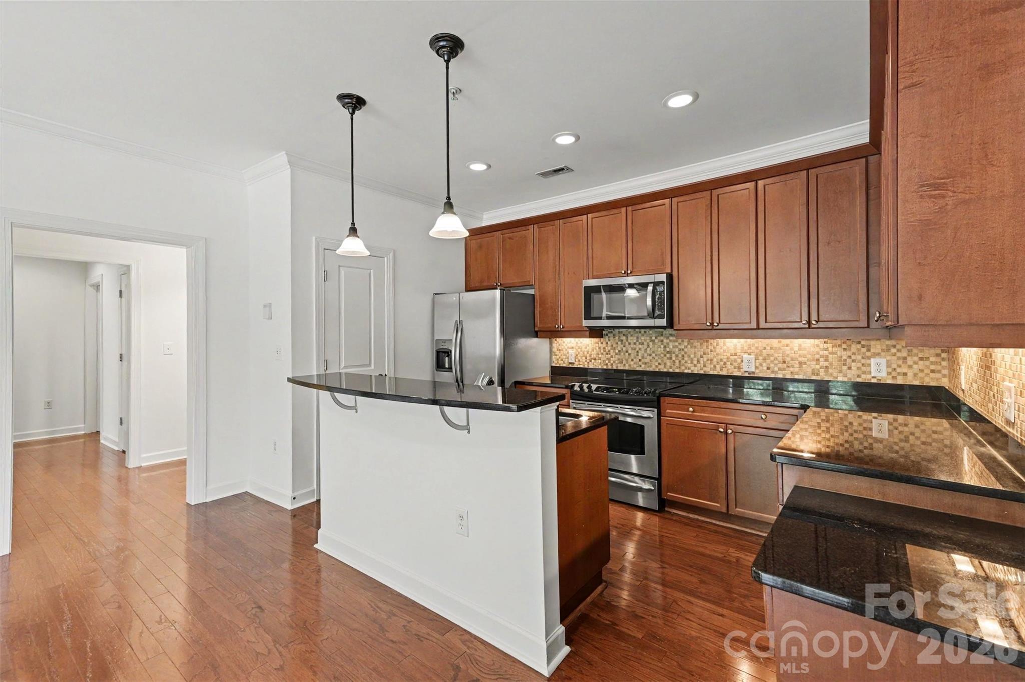1903 Kenilworth Avenue #105 — Charlotte