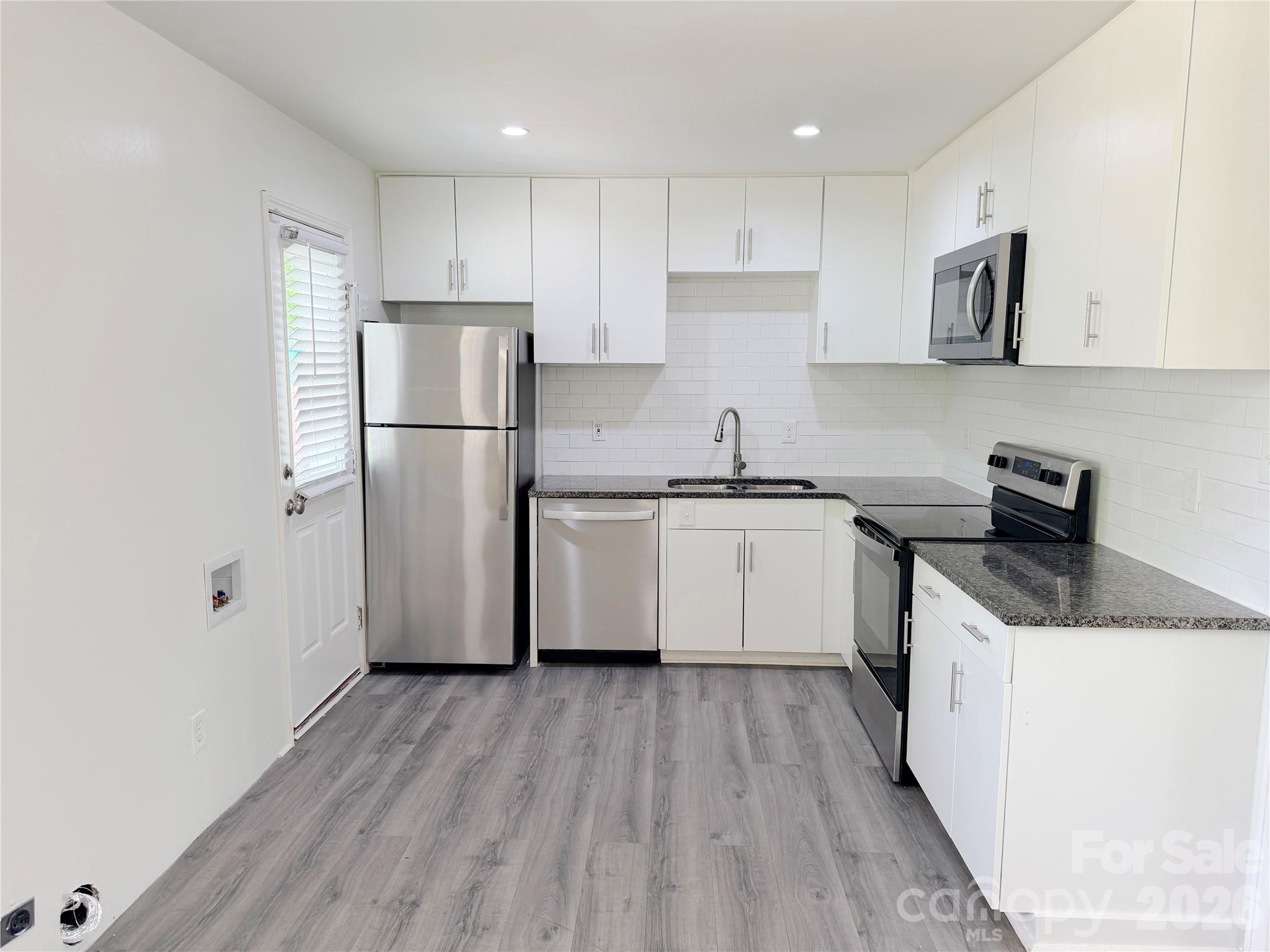 9209 Edgevale Drive — Charlotte