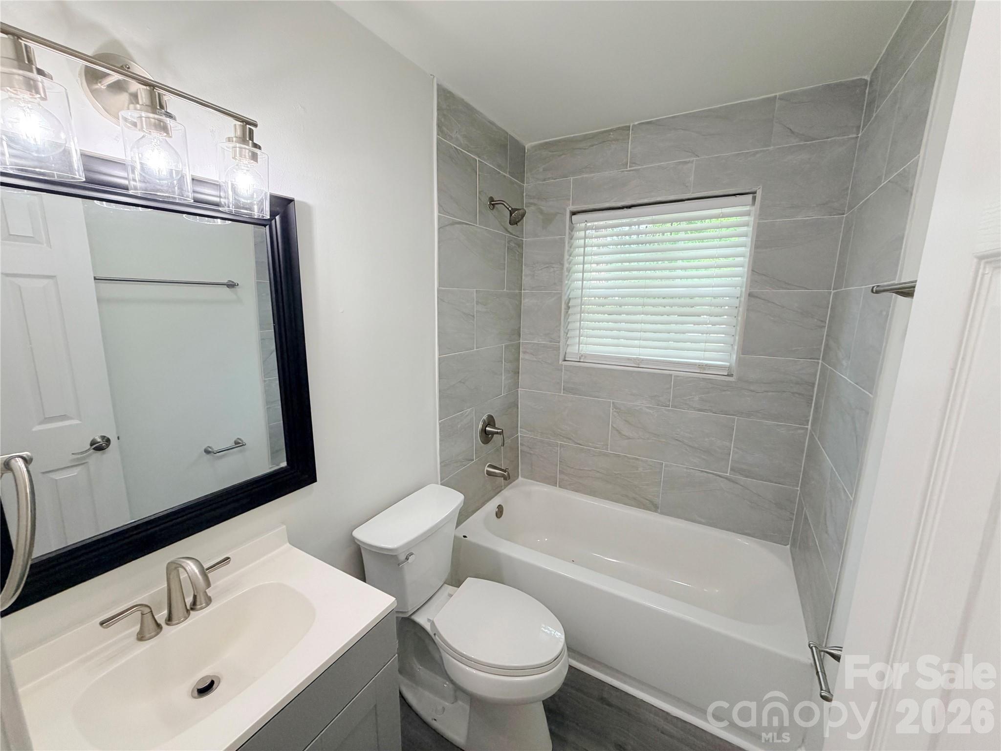 9209 Edgevale Drive — Charlotte
