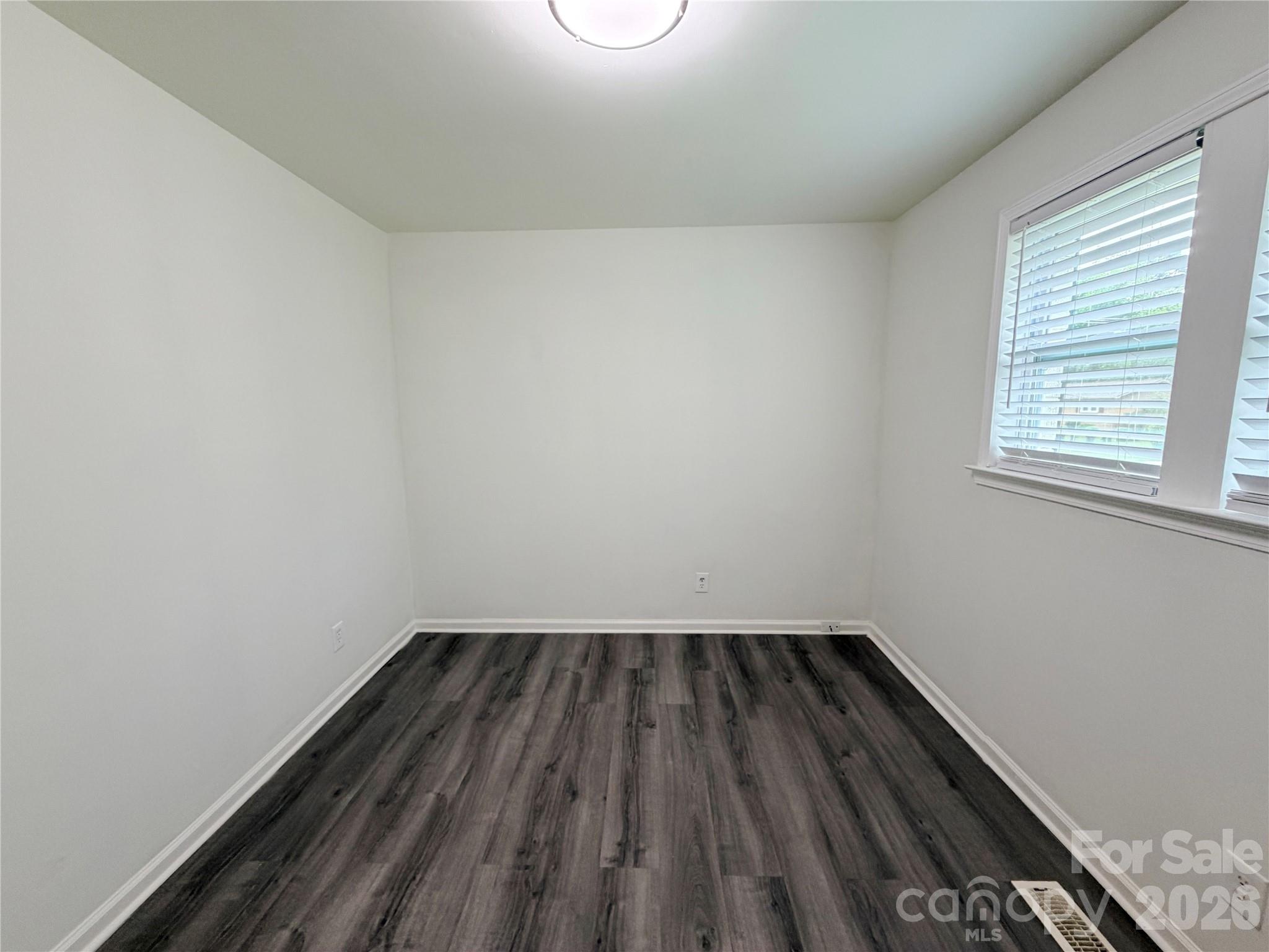 9209 Edgevale Drive — Charlotte