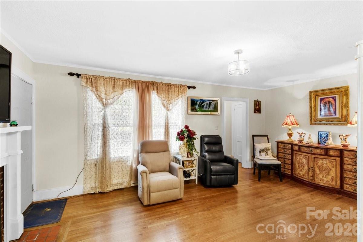 1222 E Park Drive — Gastonia