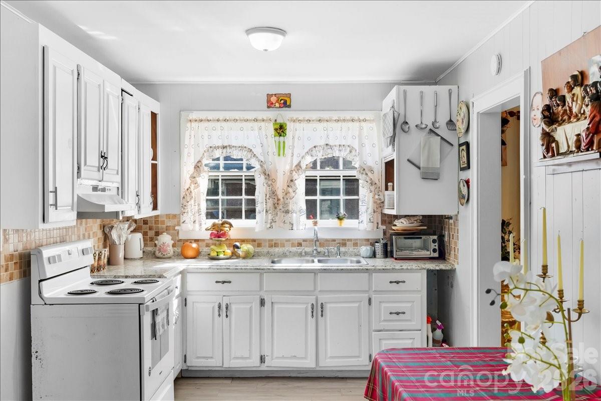 1222 E Park Drive — Gastonia