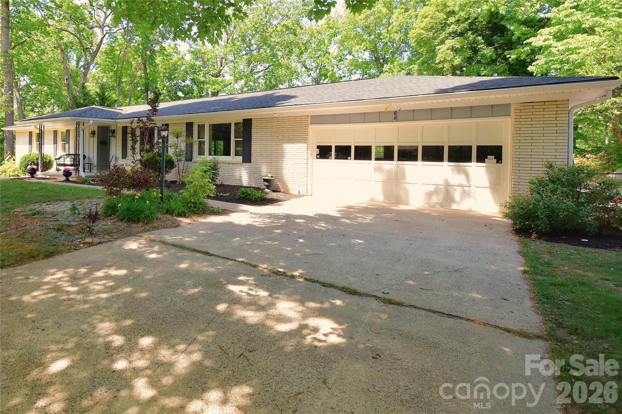 88 Botany Drive — Asheville