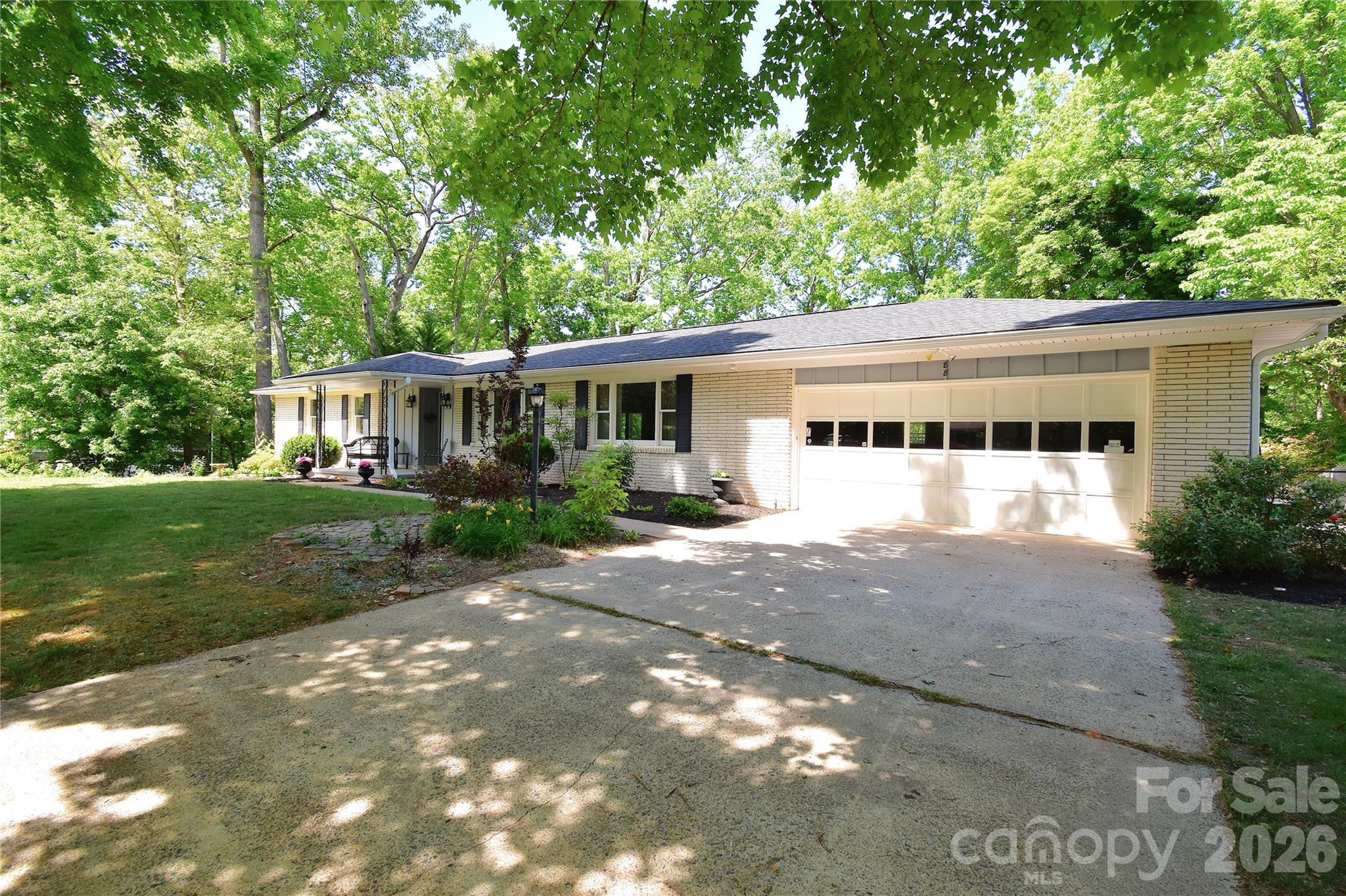 88 Botany Drive — Asheville