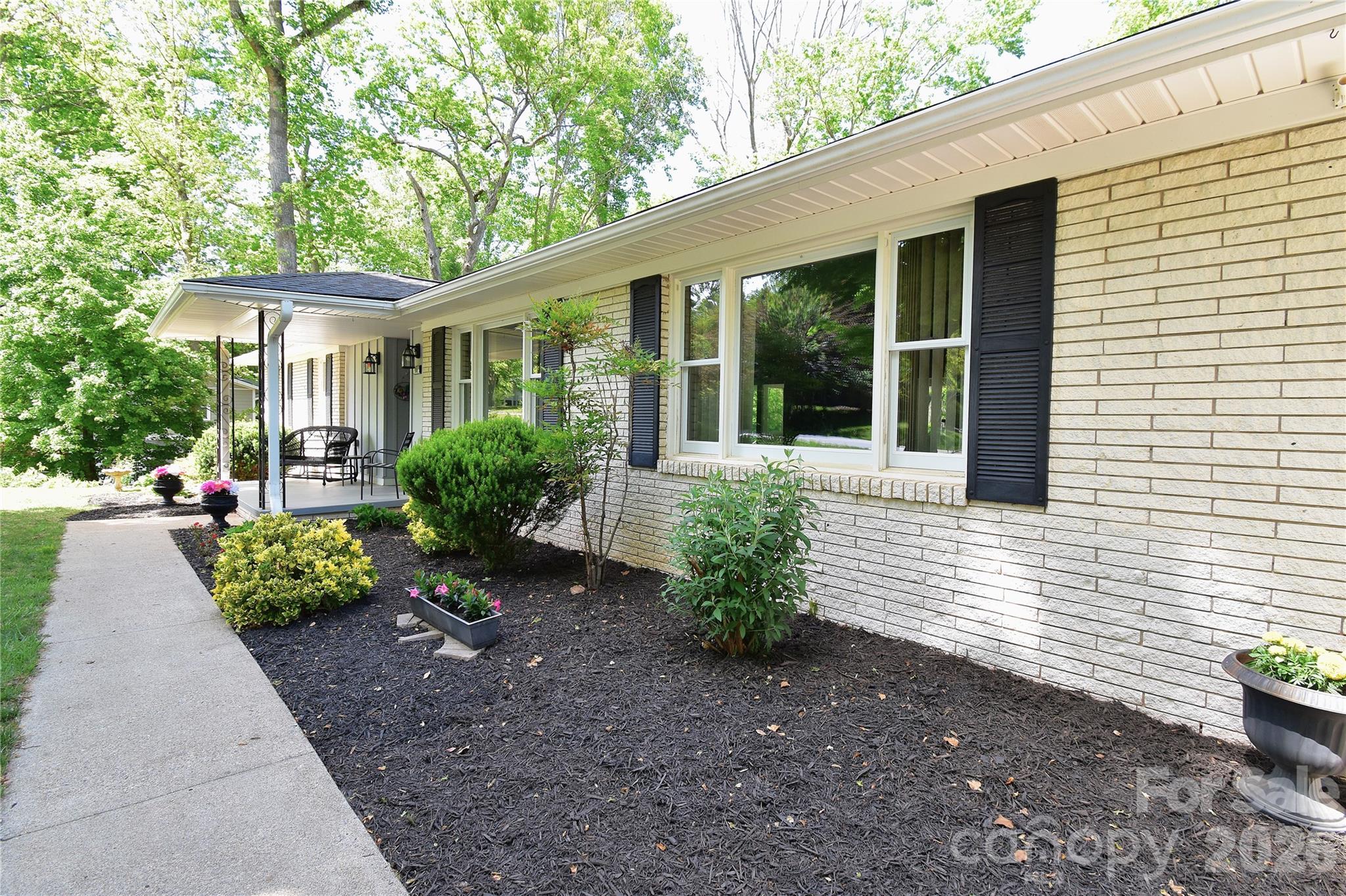 88 Botany Drive — Asheville