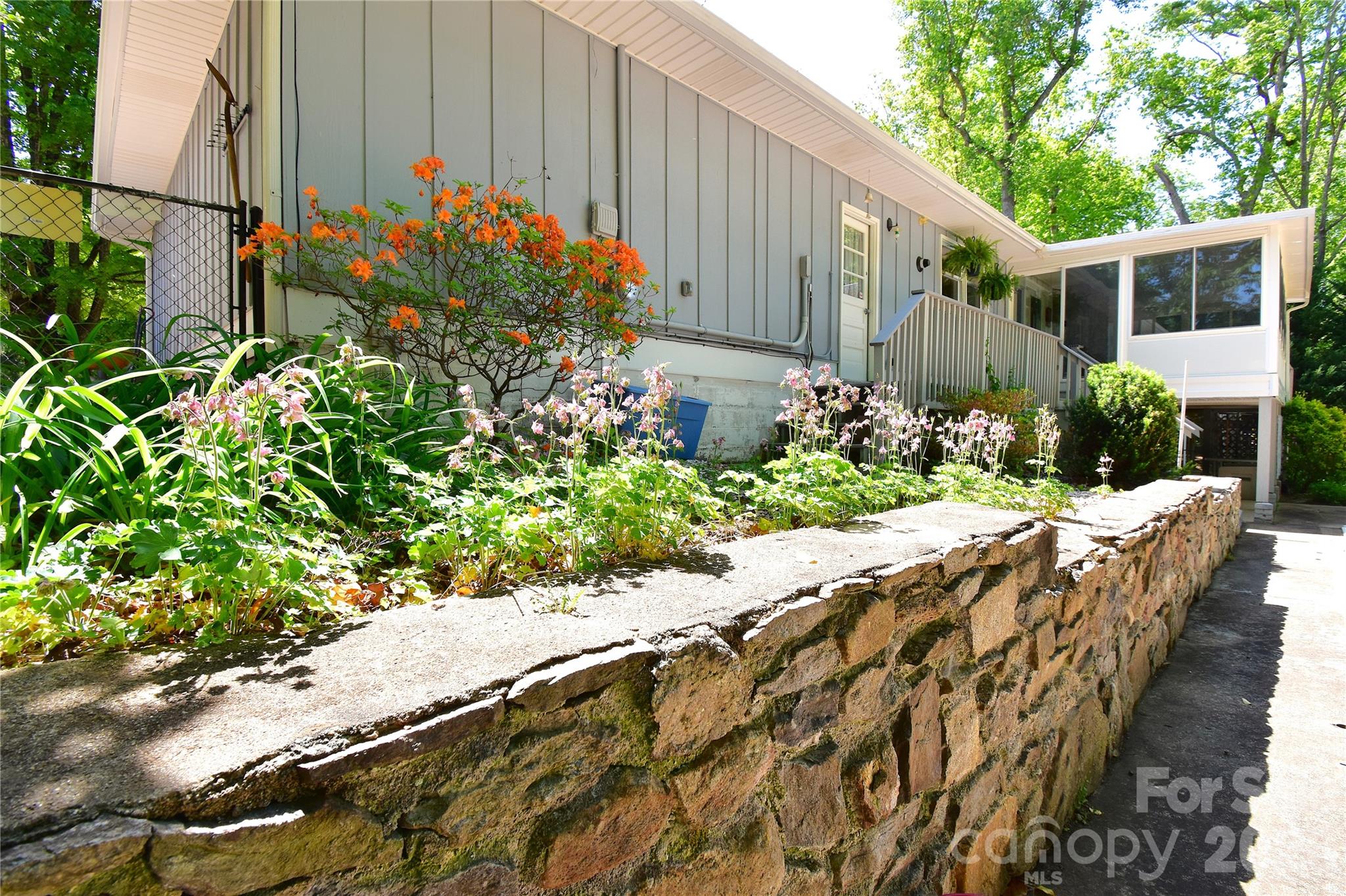 88 Botany Drive — Asheville