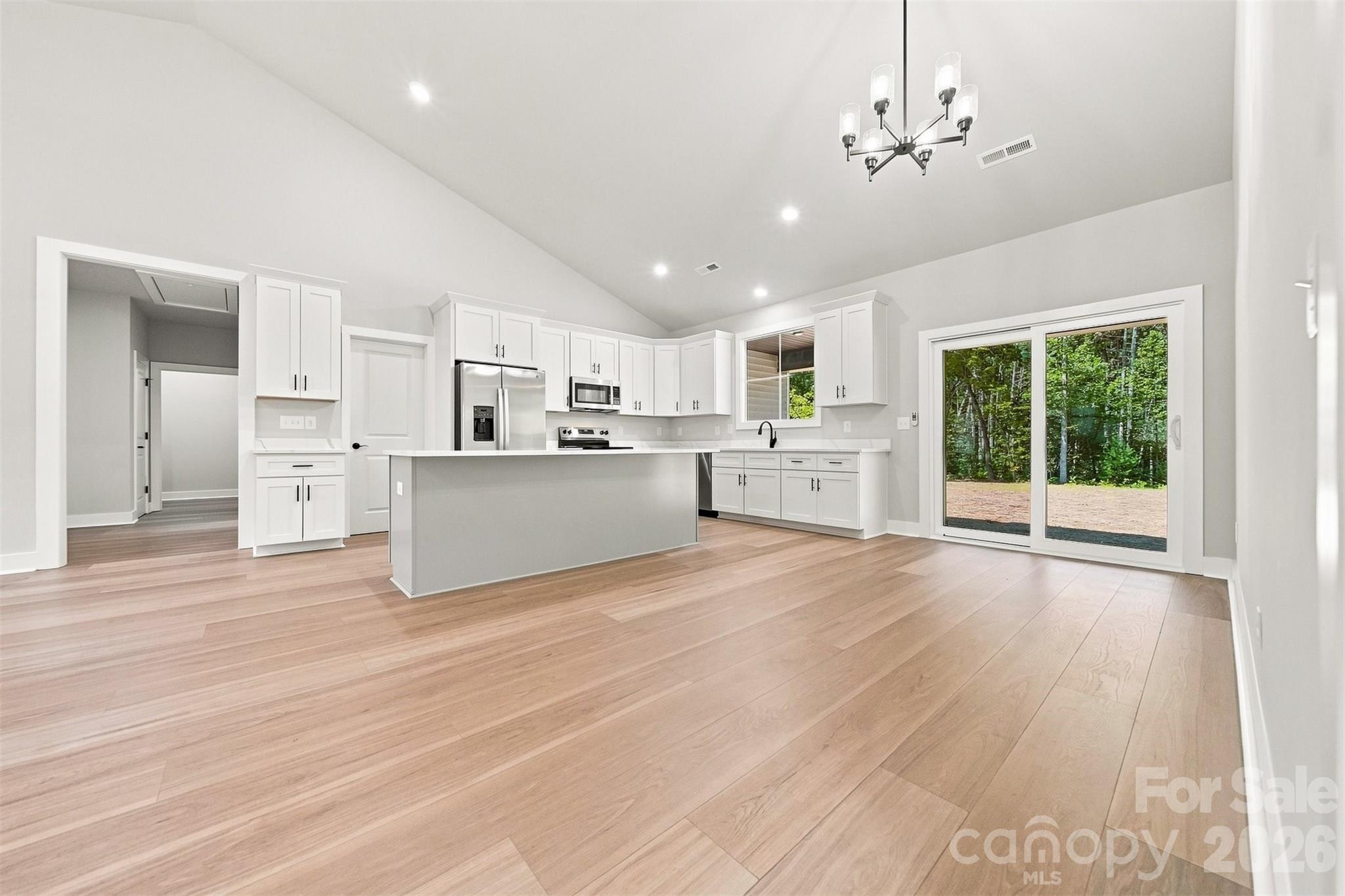 2435 Kimberly Avenue — Morganton