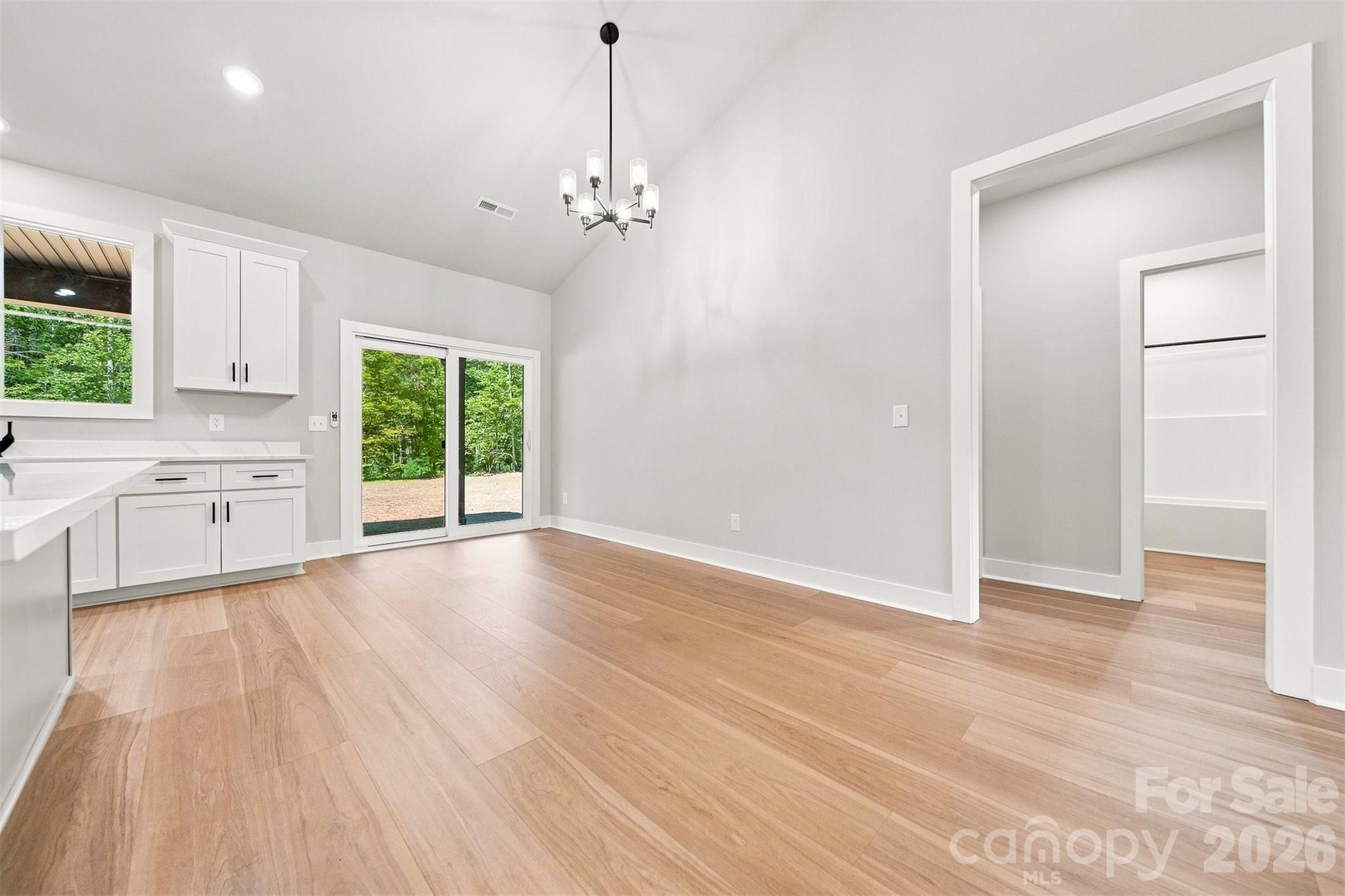 2435 Kimberly Avenue — Morganton
