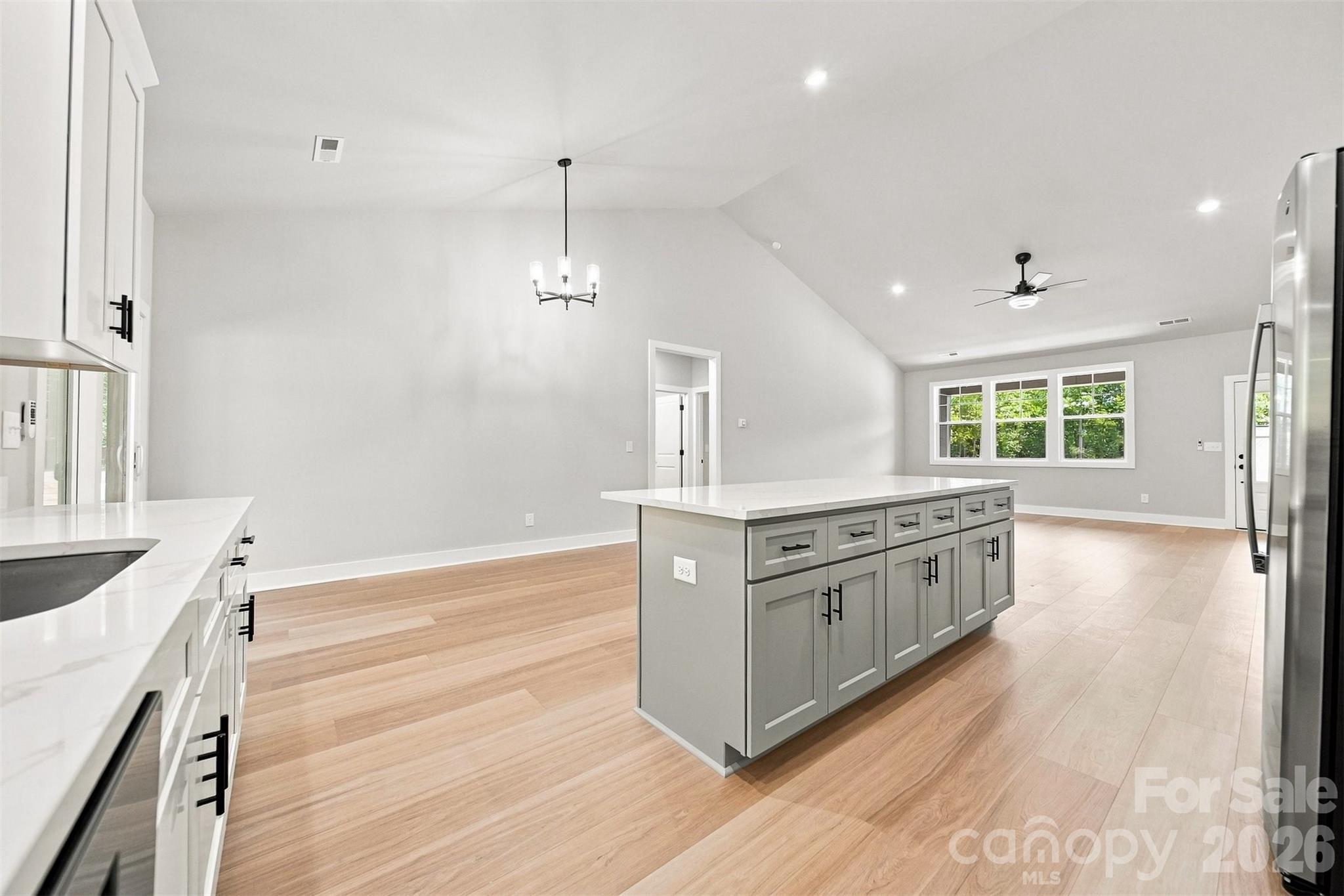 2435 Kimberly Avenue — Morganton