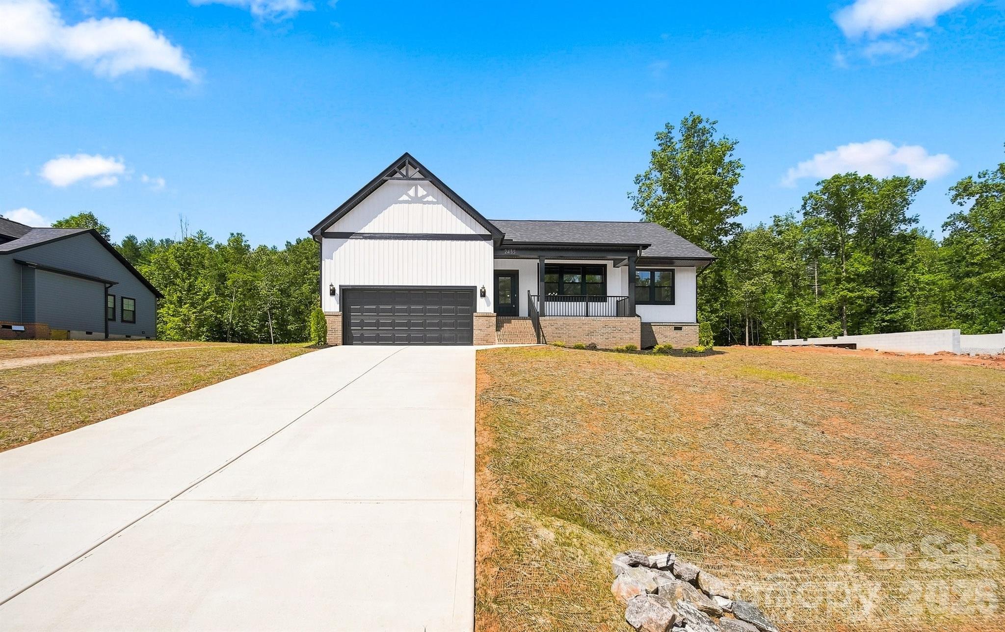 2435 Kimberly Avenue — Morganton