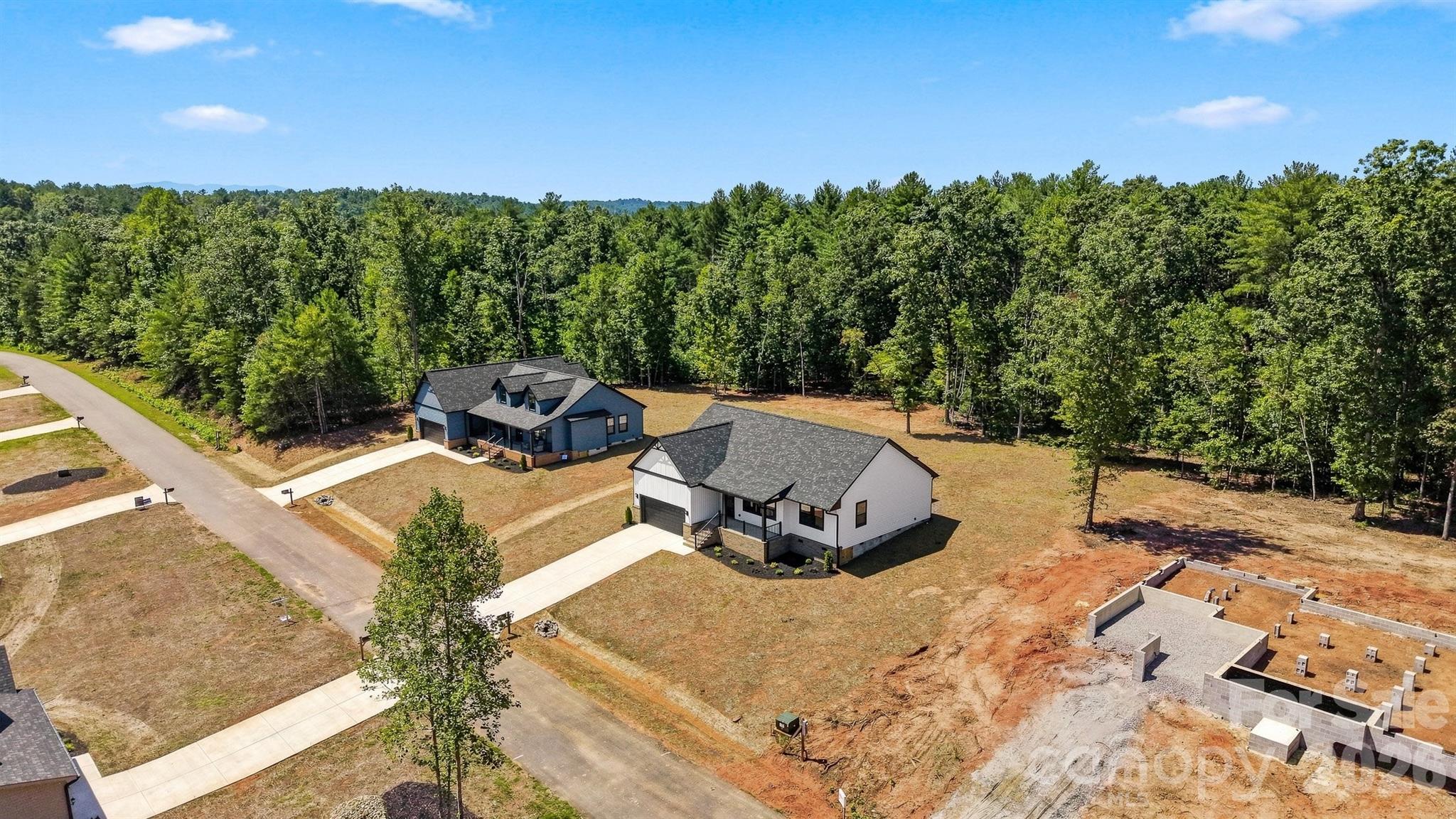 2435 Kimberly Avenue — Morganton